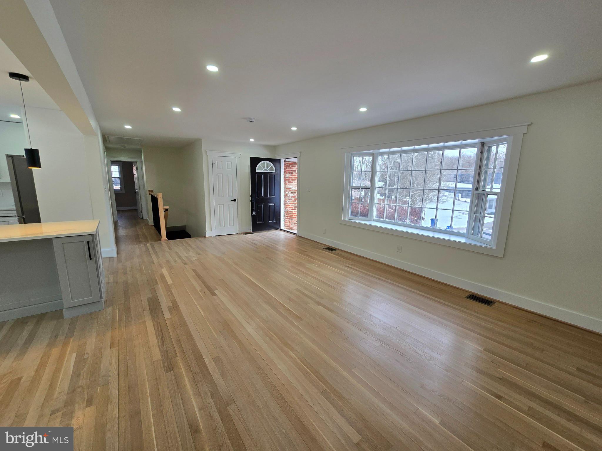 SPRINGBROOK KNOLLS - Residential