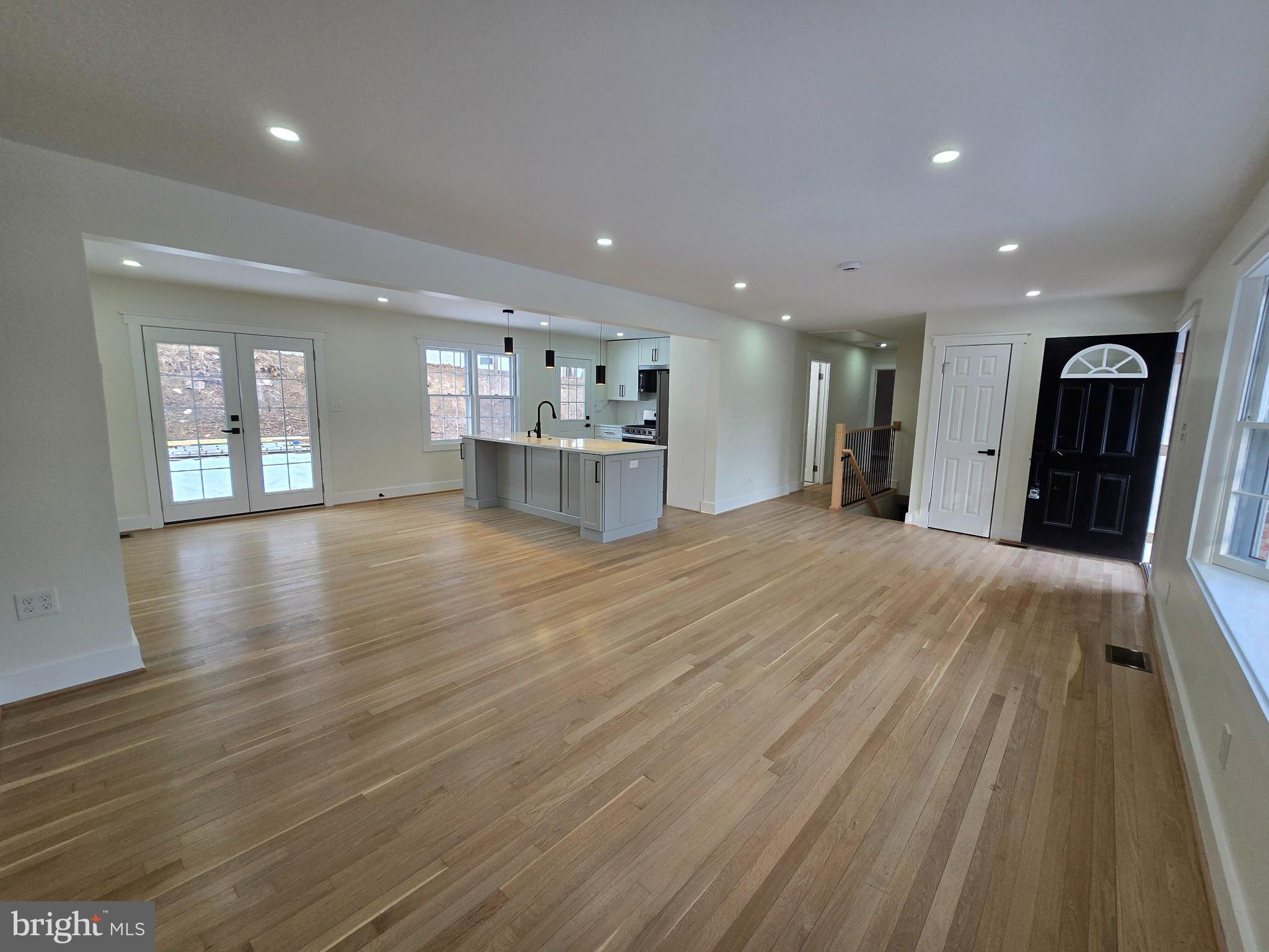 SPRINGBROOK KNOLLS - Residential