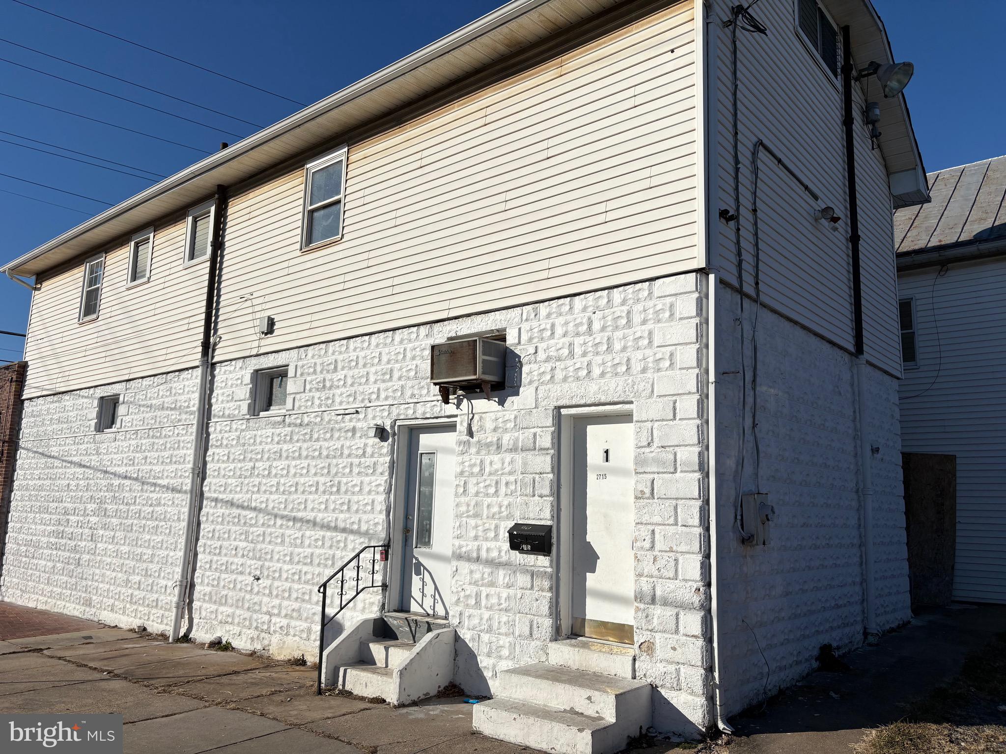 LANDSDOWNE - Residential Lease