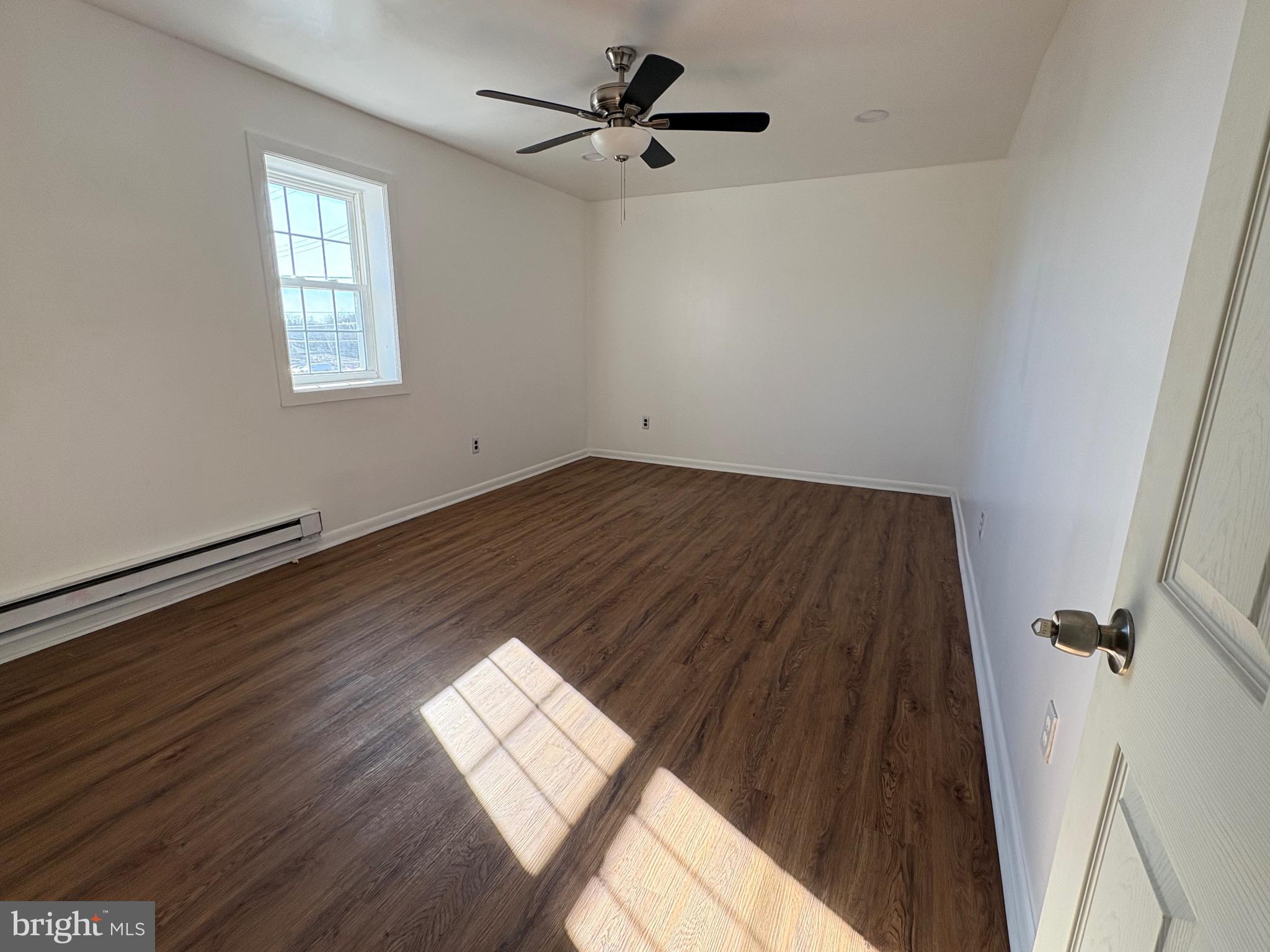 LANDSDOWNE - Residential Lease