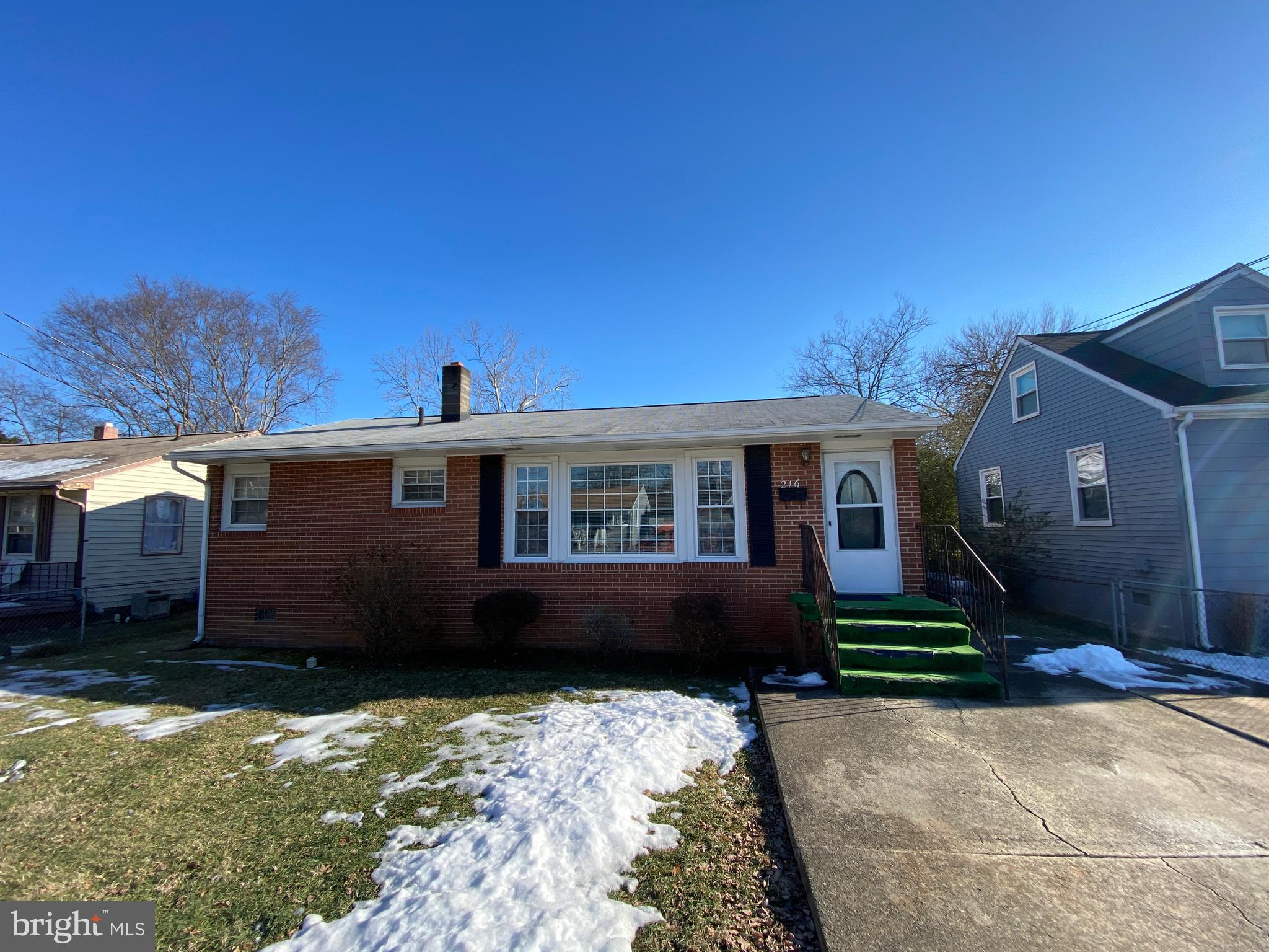 MAYFIELD - Residential Lease