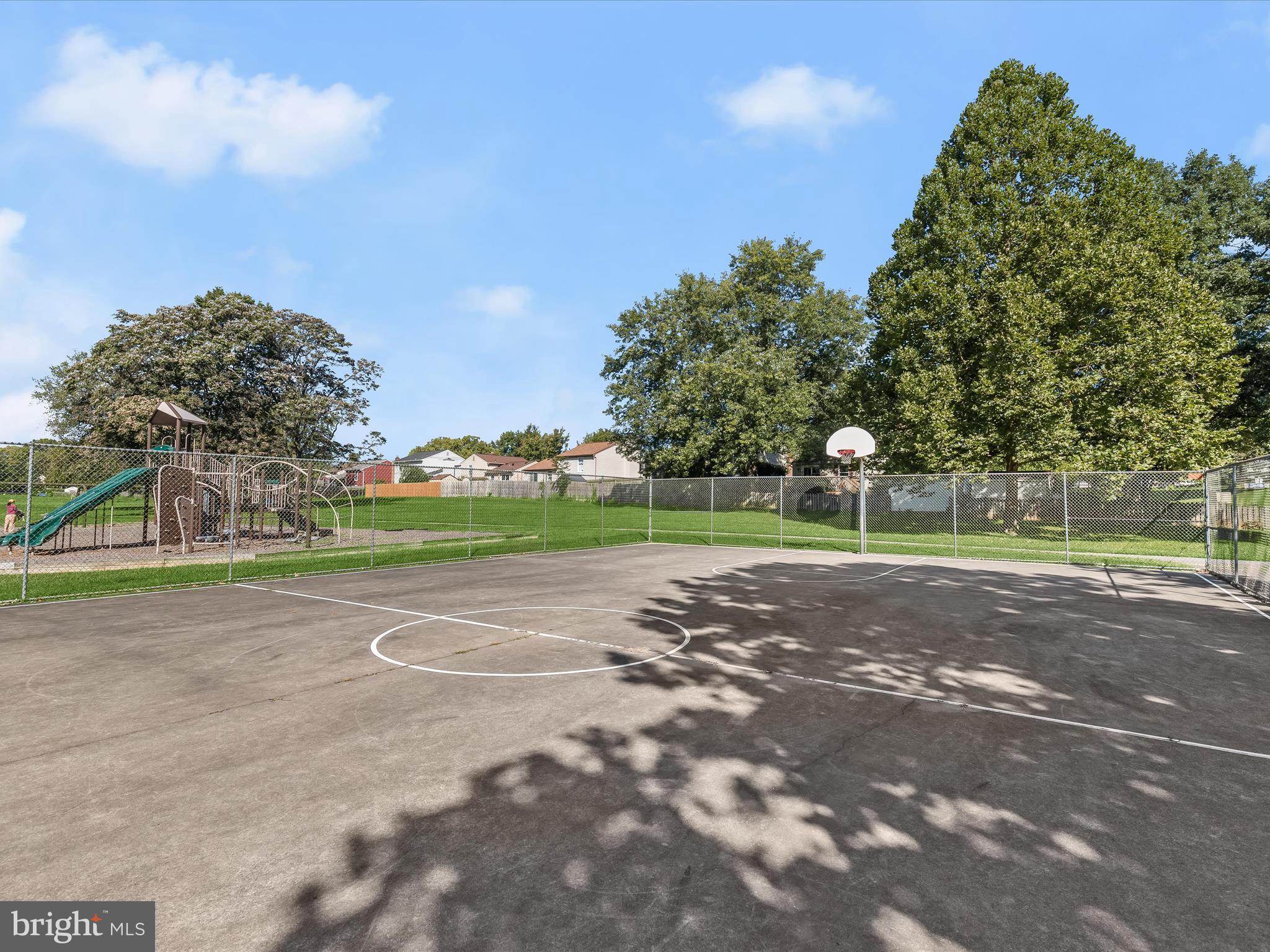 FREDERICKTOWNE VILLAGE - Residential