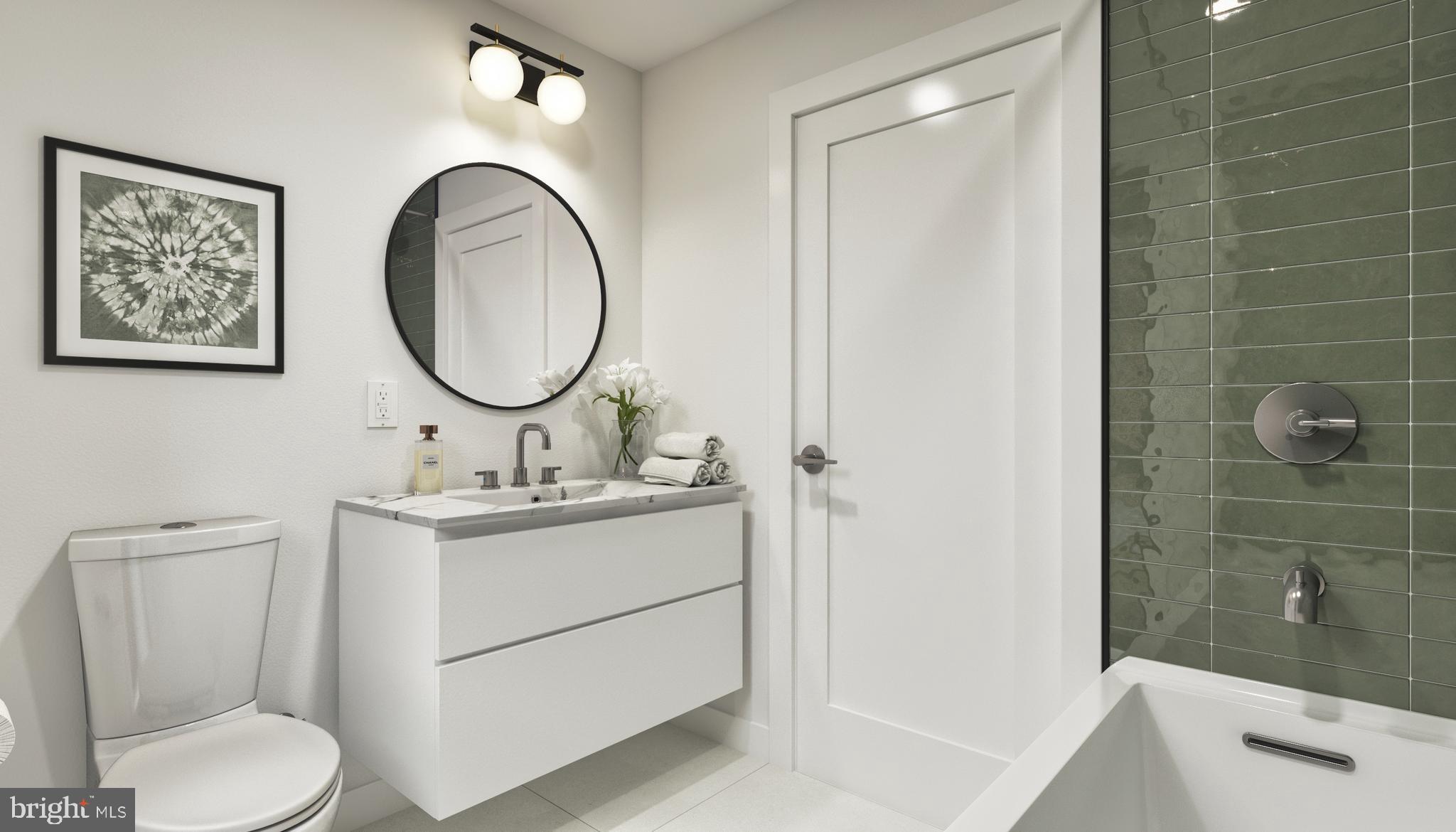 LOGAN SQUARE - Residential