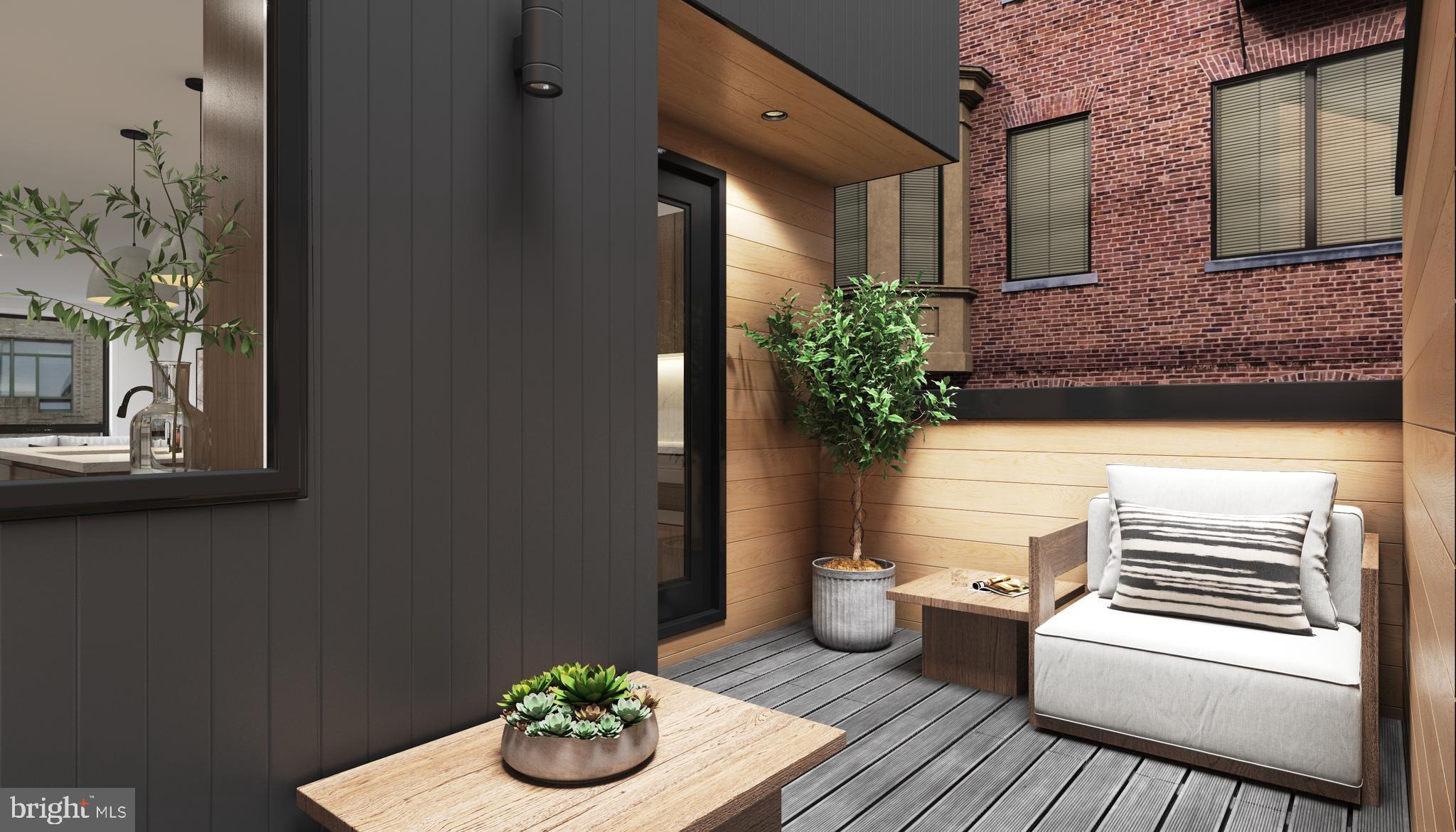 LOGAN SQUARE - Residential
