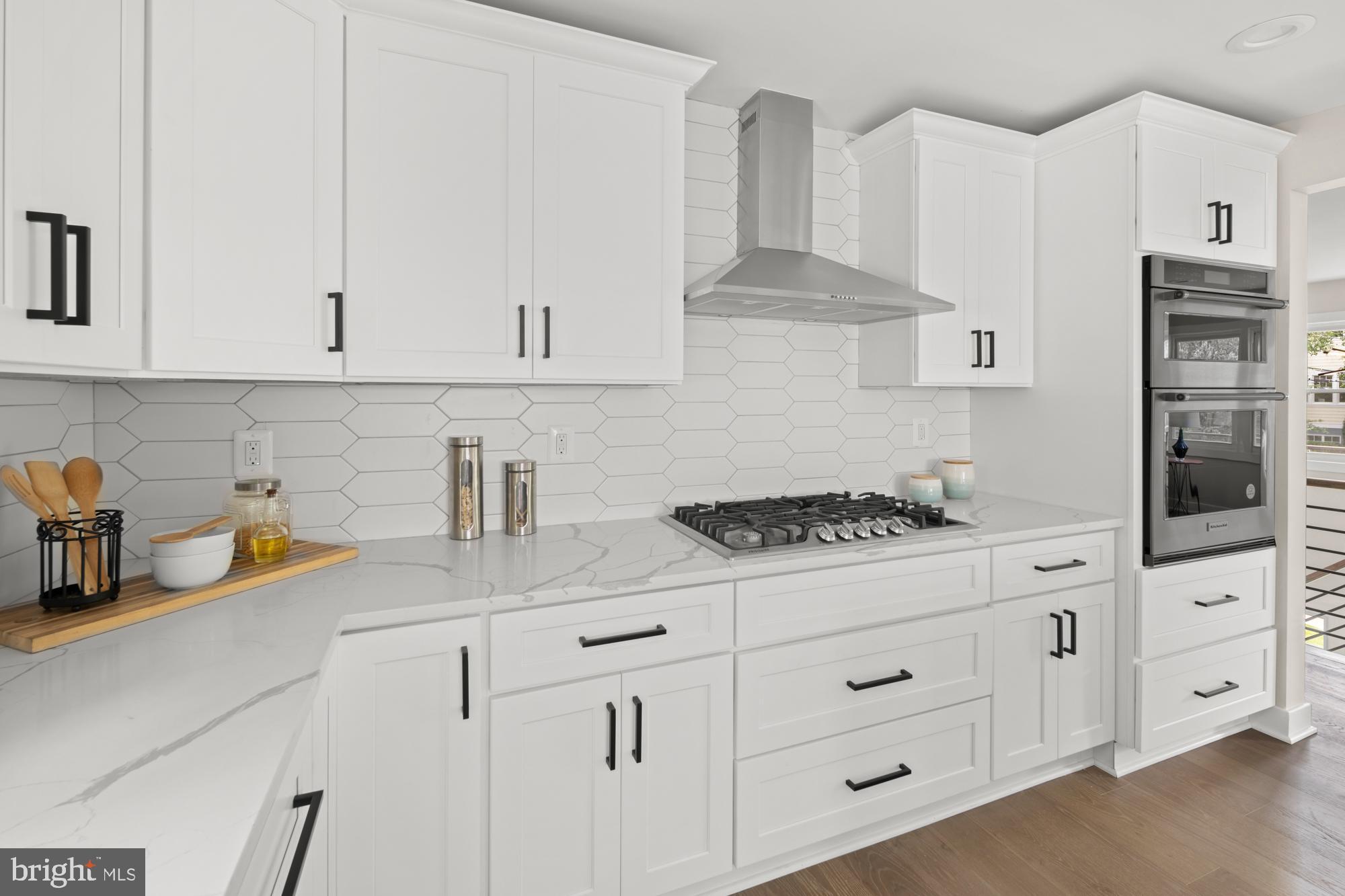 DOVER BALMORAL RIVERWOOD - Residential