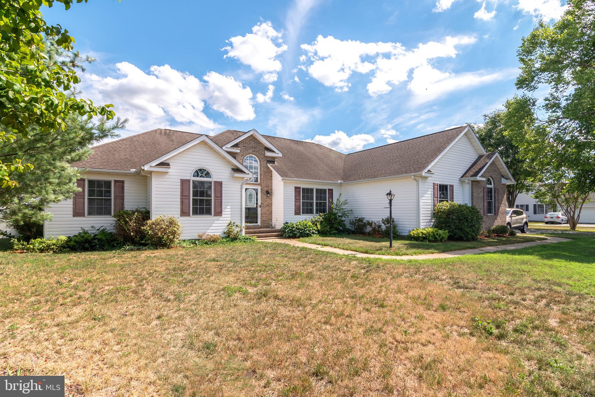 LUCKY ESTATES - Residential
