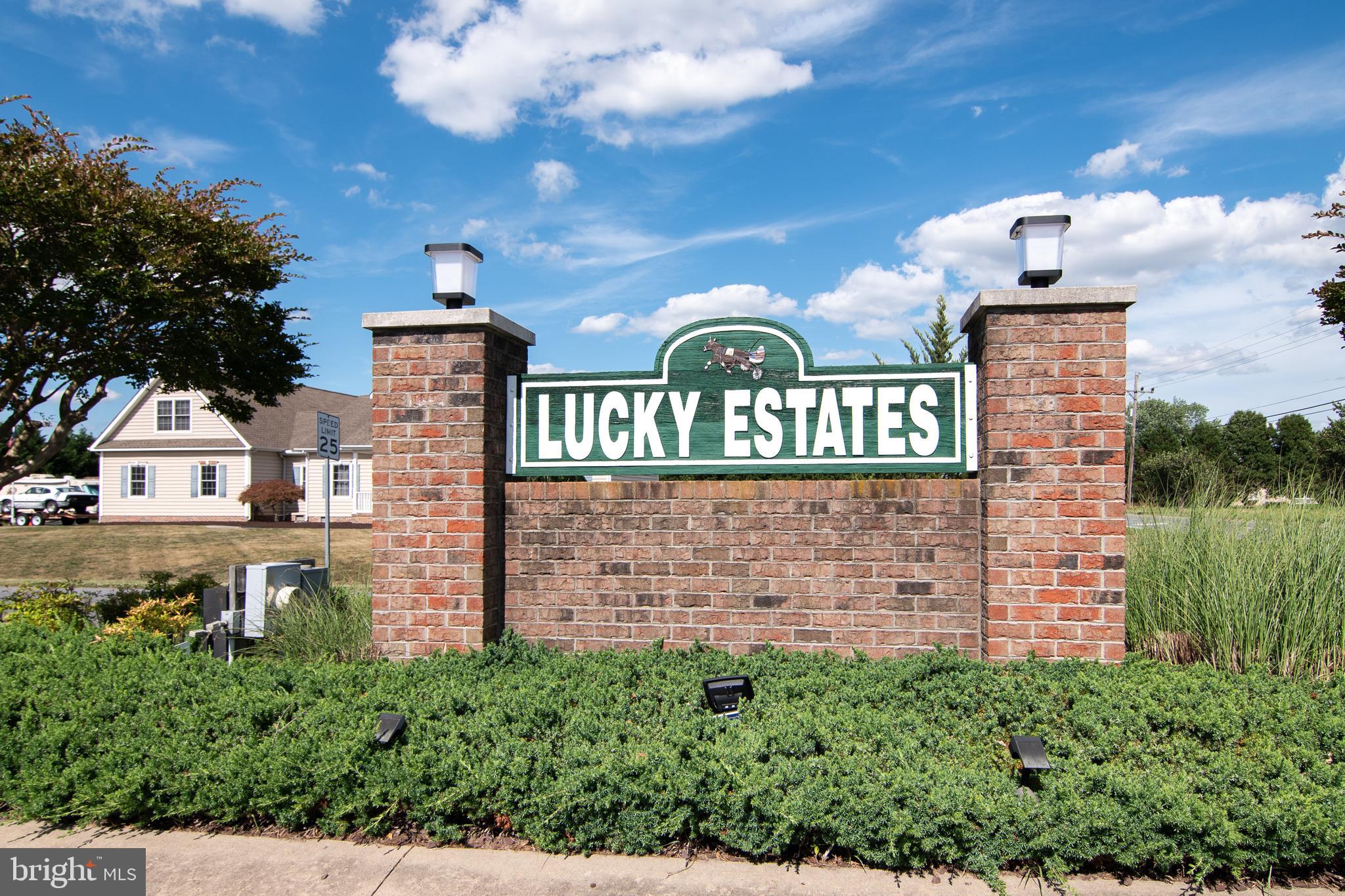 LUCKY ESTATES - Residential