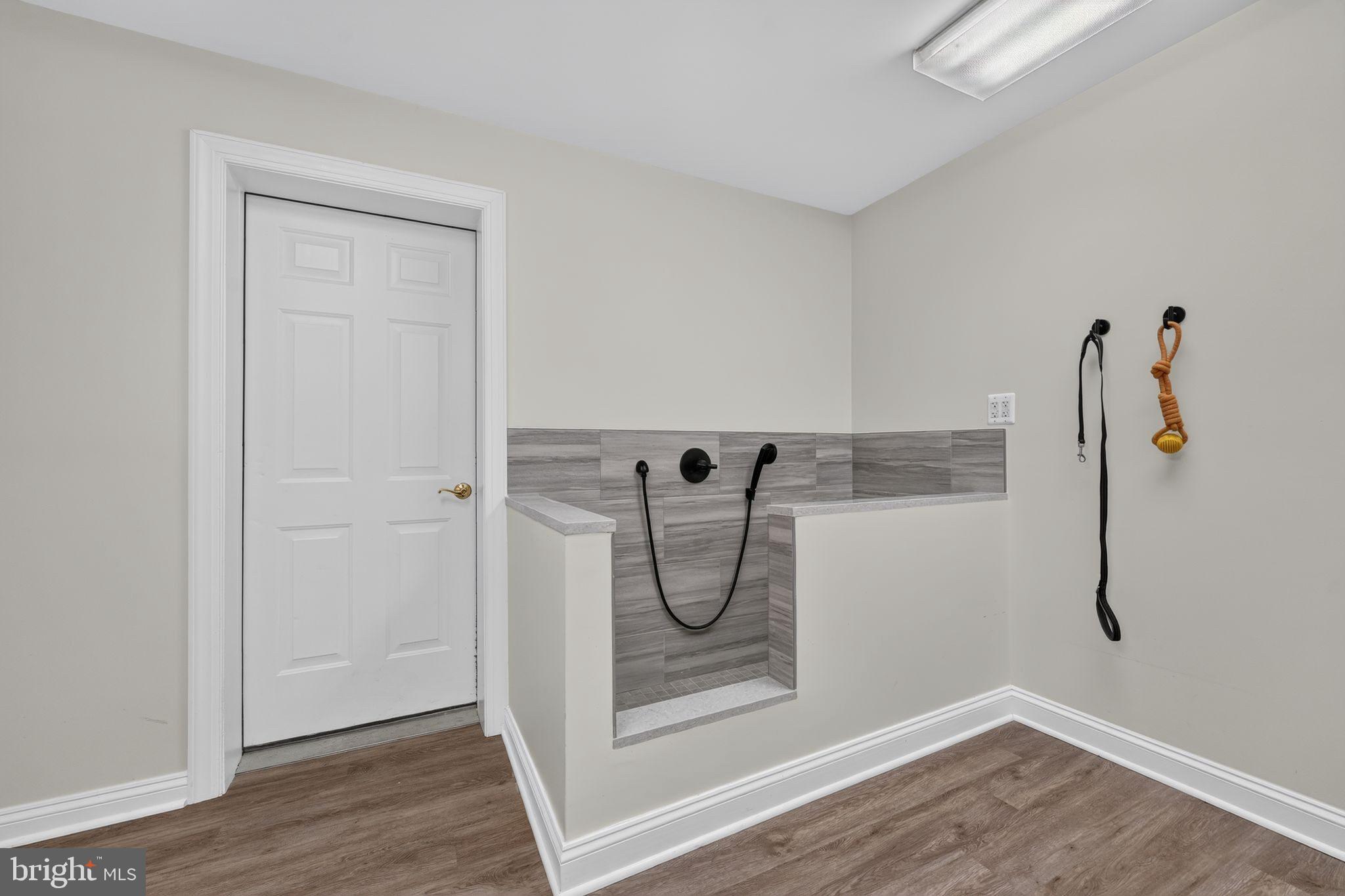 SPRINGFIELD FARMS - Residential