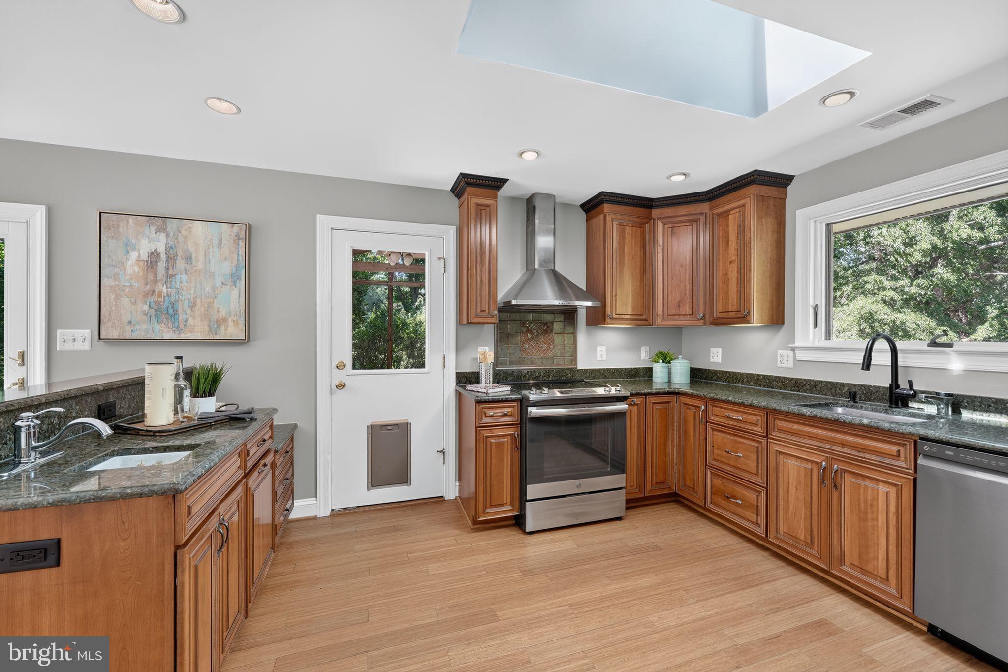 SPRINGFIELD FARMS - Residential
