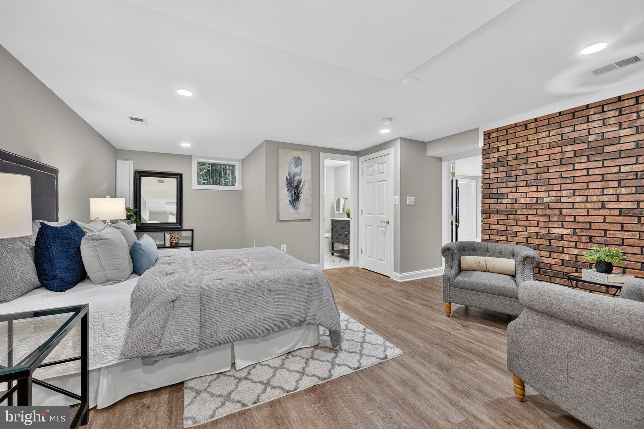 SPRINGFIELD FARMS - Residential