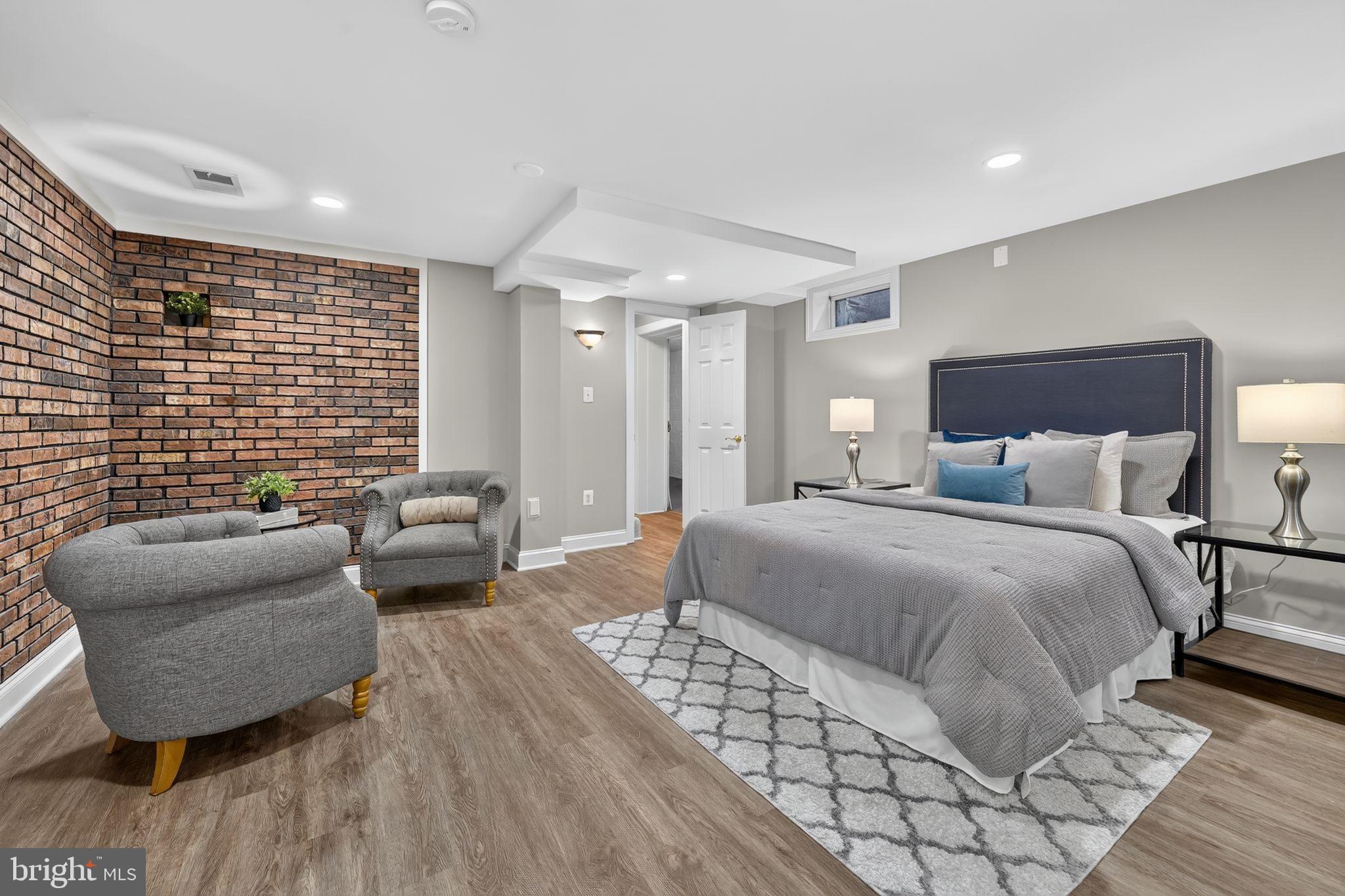 SPRINGFIELD FARMS - Residential