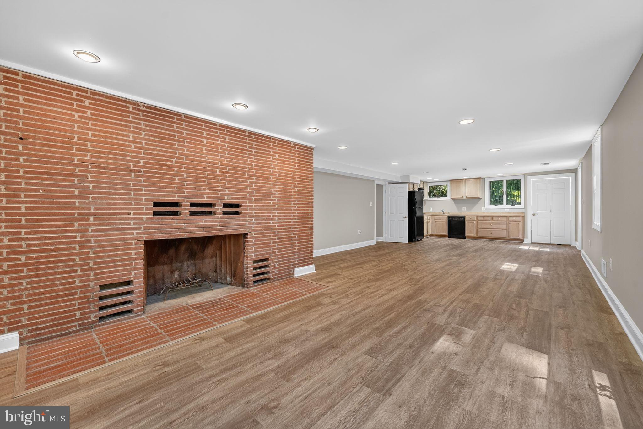 SPRINGFIELD FARMS - Residential