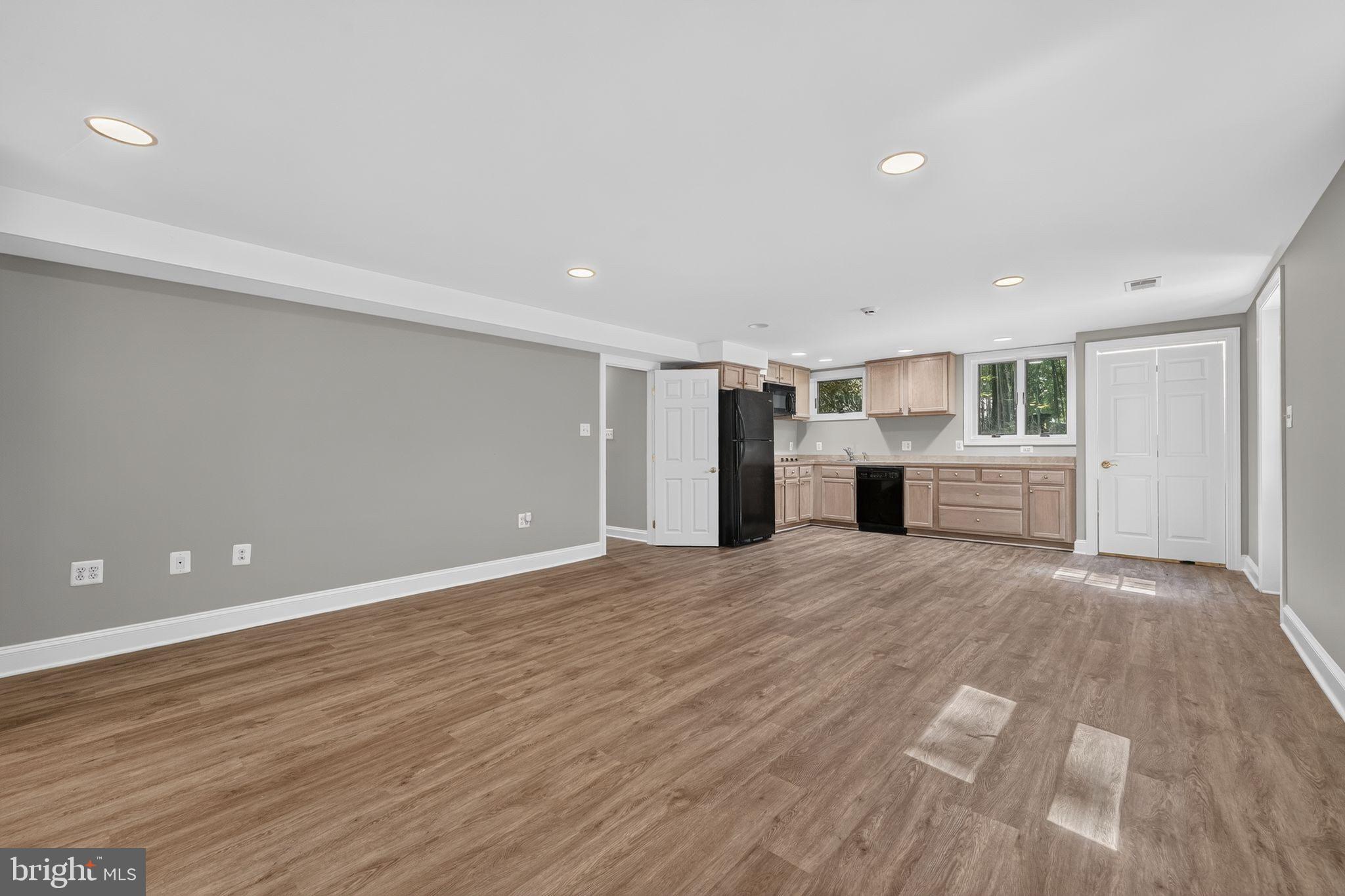 SPRINGFIELD FARMS - Residential