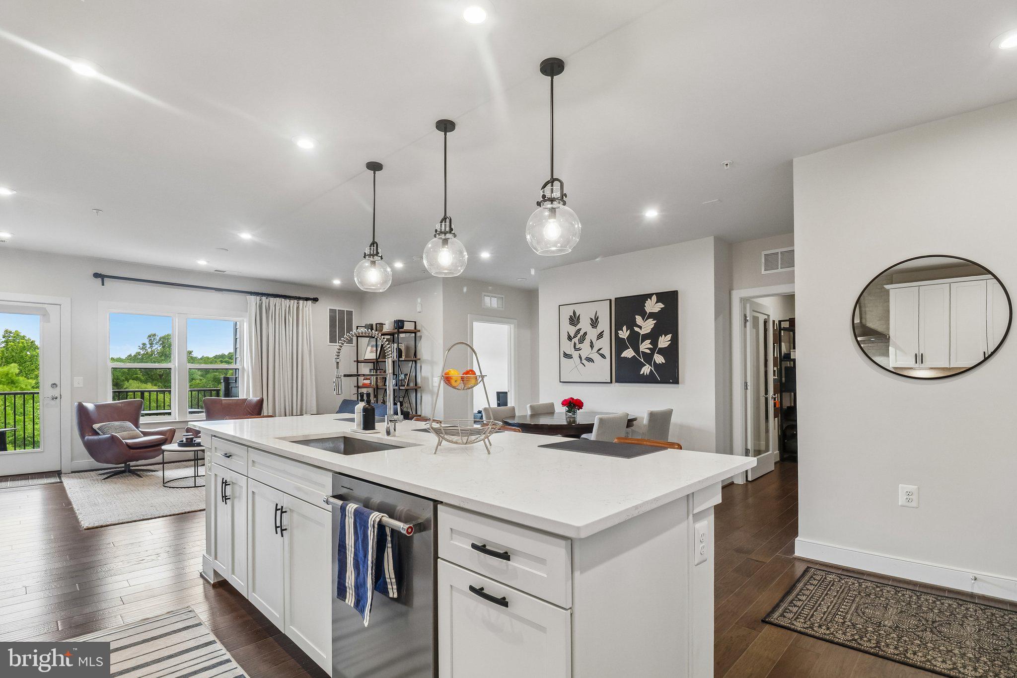 TOWER OAKS - Residential