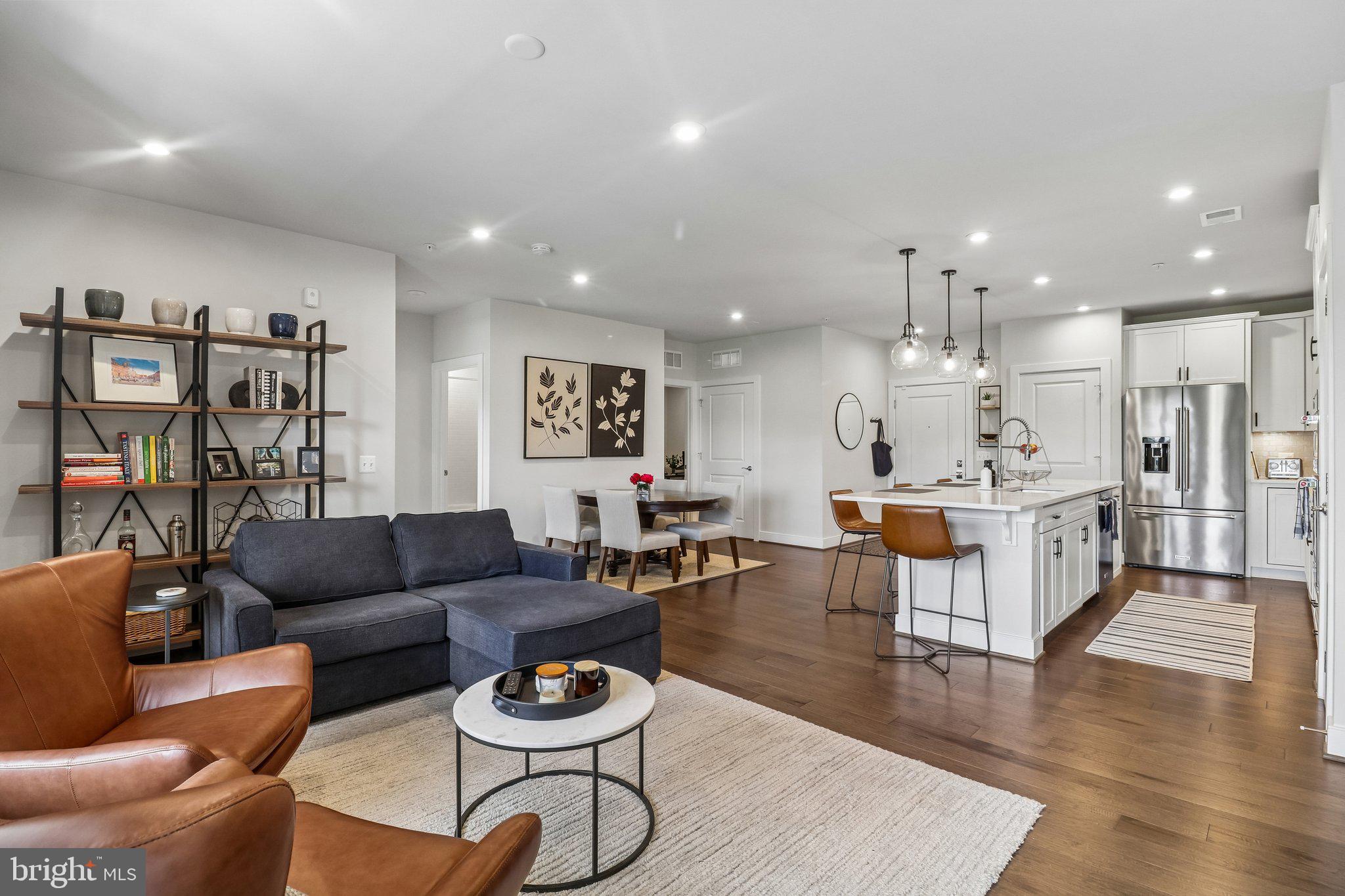 TOWER OAKS - Residential