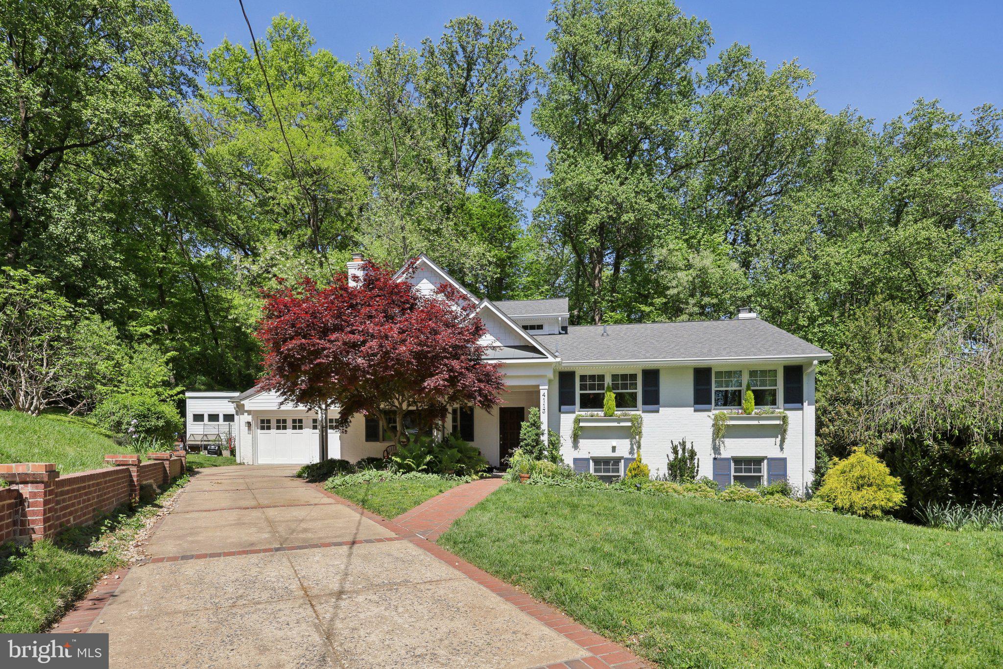LORCOM GROVE - Residential