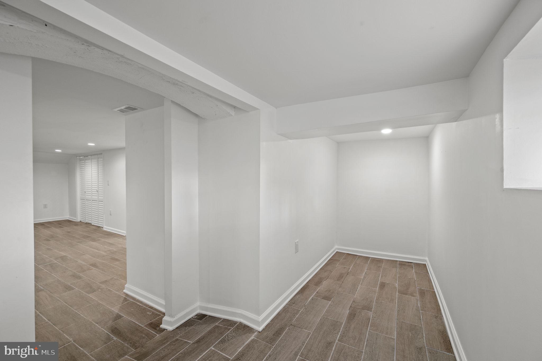 MILL CREEK - Residential