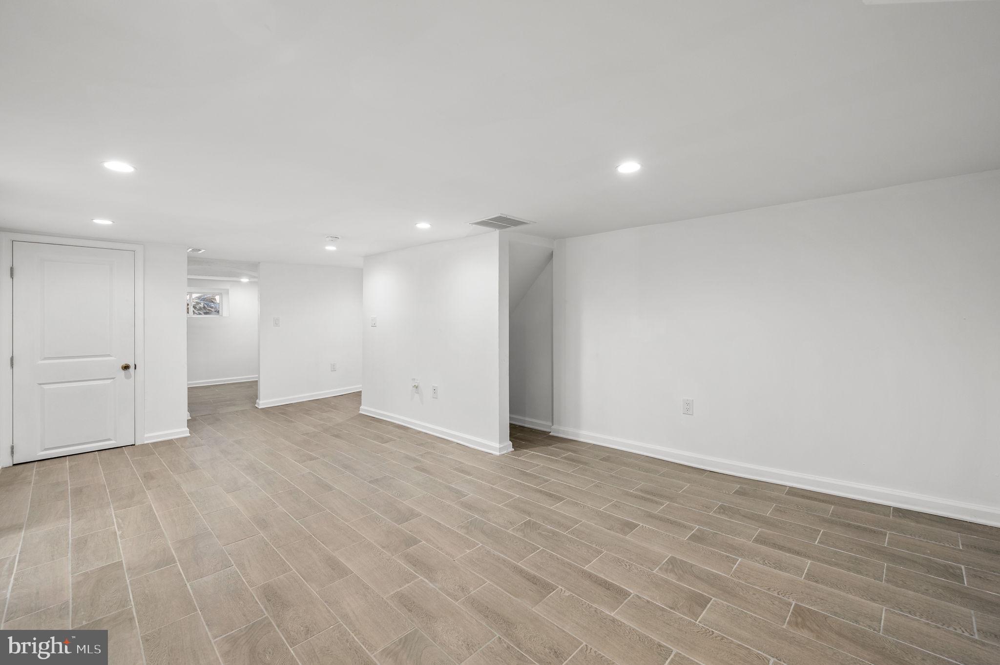 MILL CREEK - Residential
