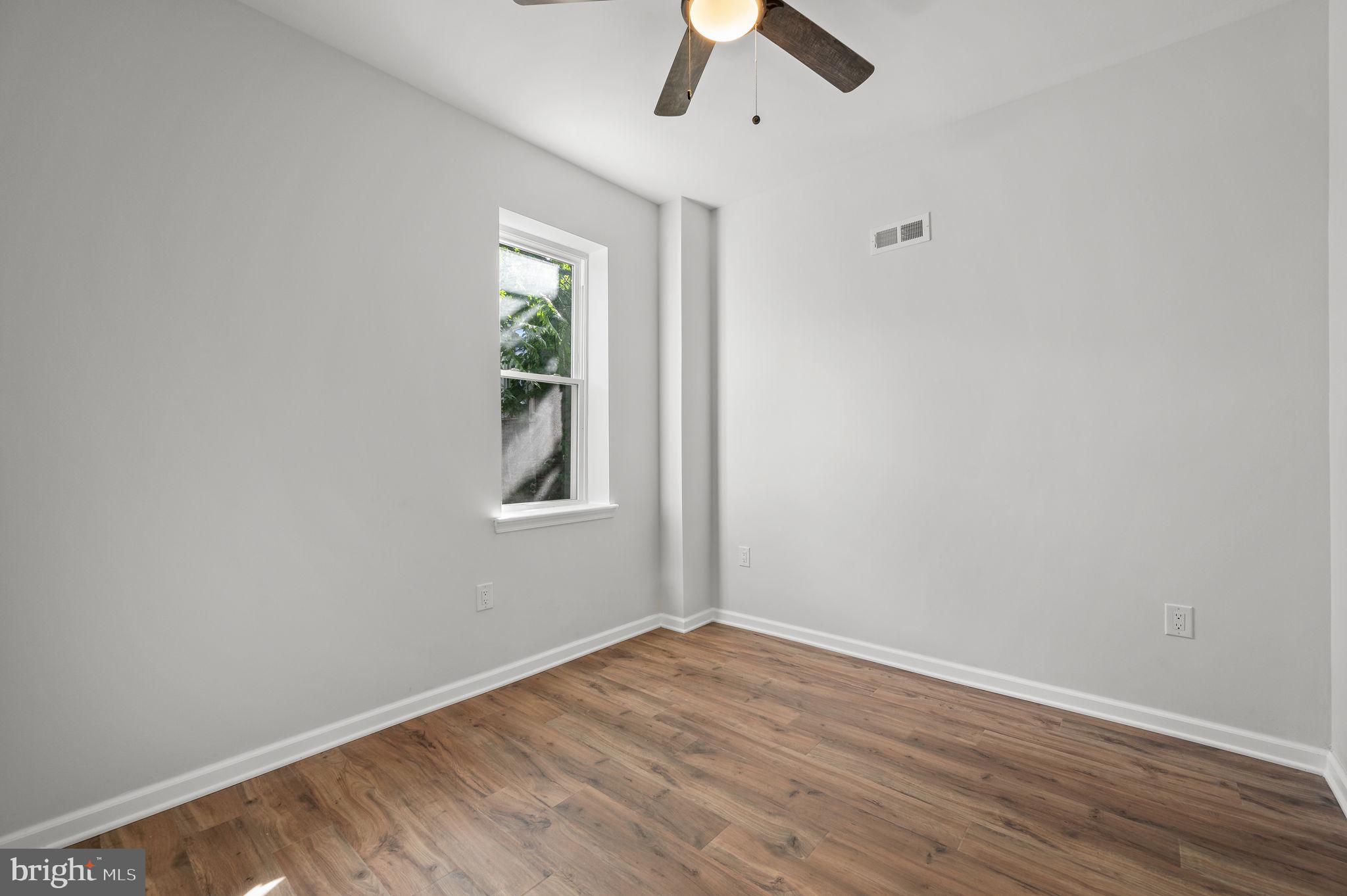 MILL CREEK - Residential