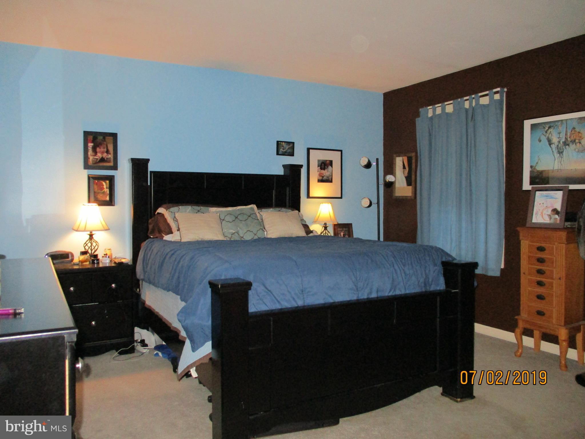 MAPLE RIDGE - Residential
