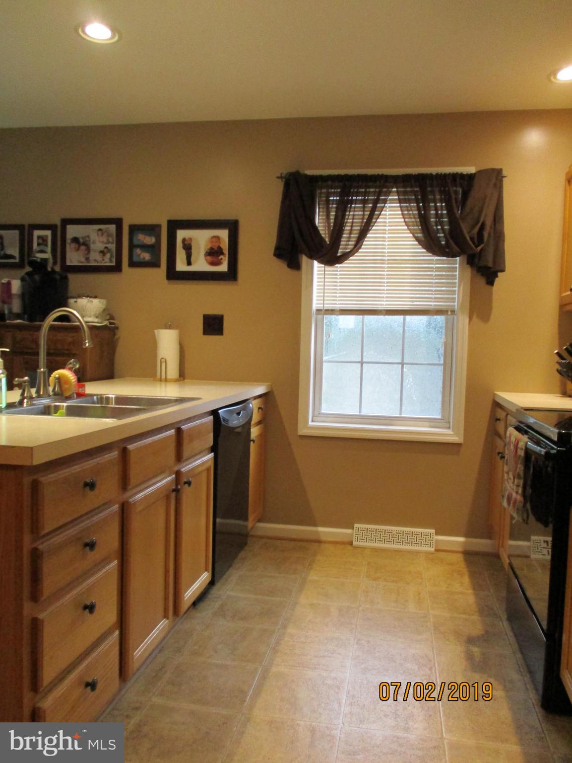 MAPLE RIDGE - Residential