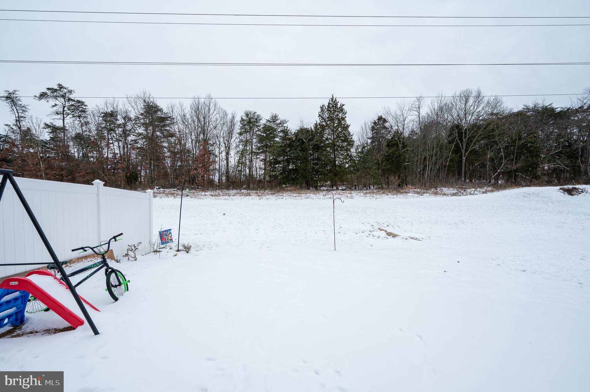 WHISPERING PINES - Residential