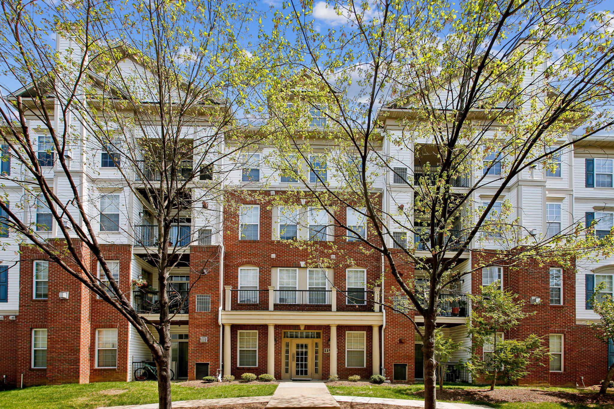 COURTS AT WESCOTT RIDGE - Residential