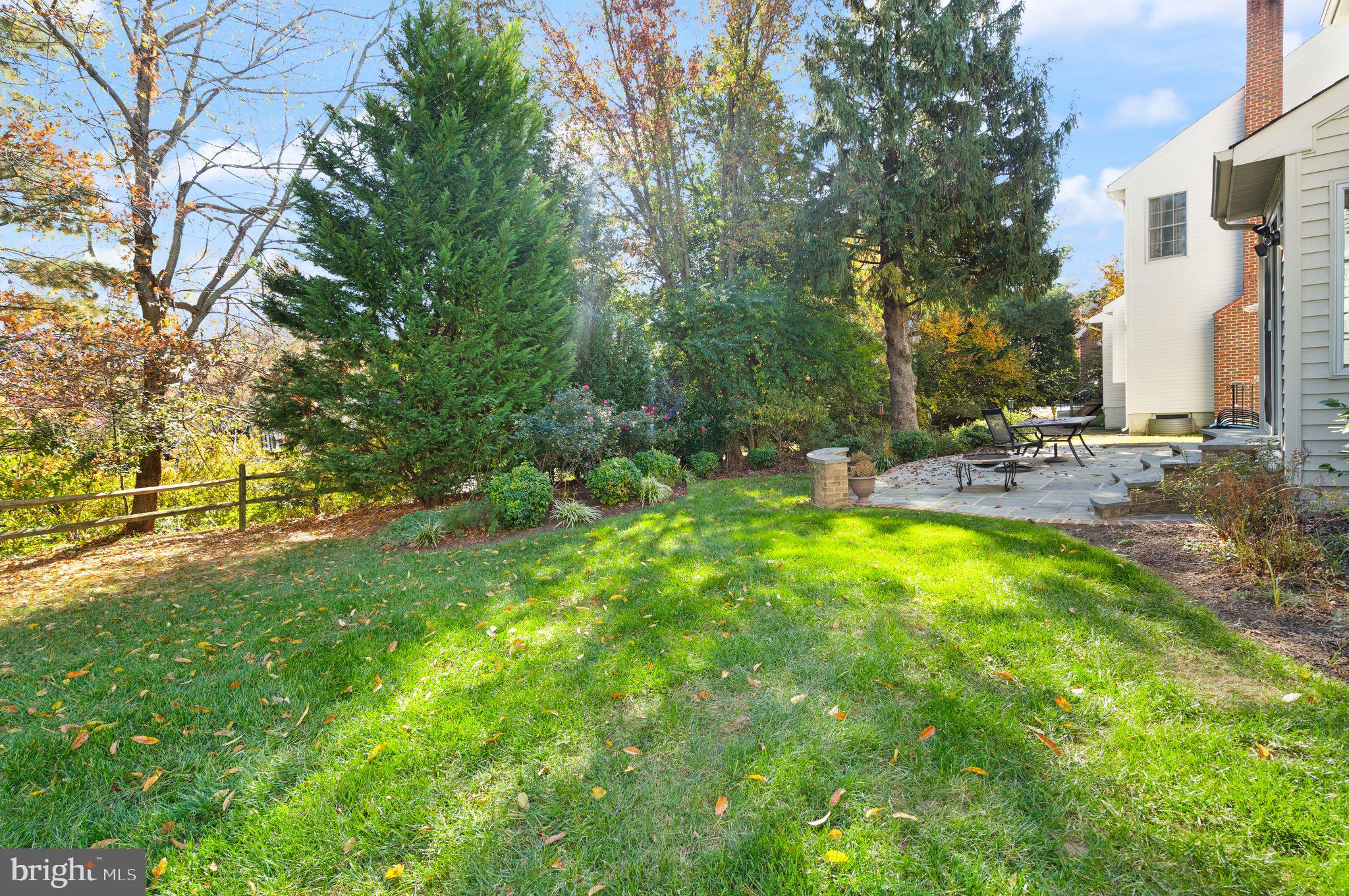 CRIPPENS CORNER - Residential Lease