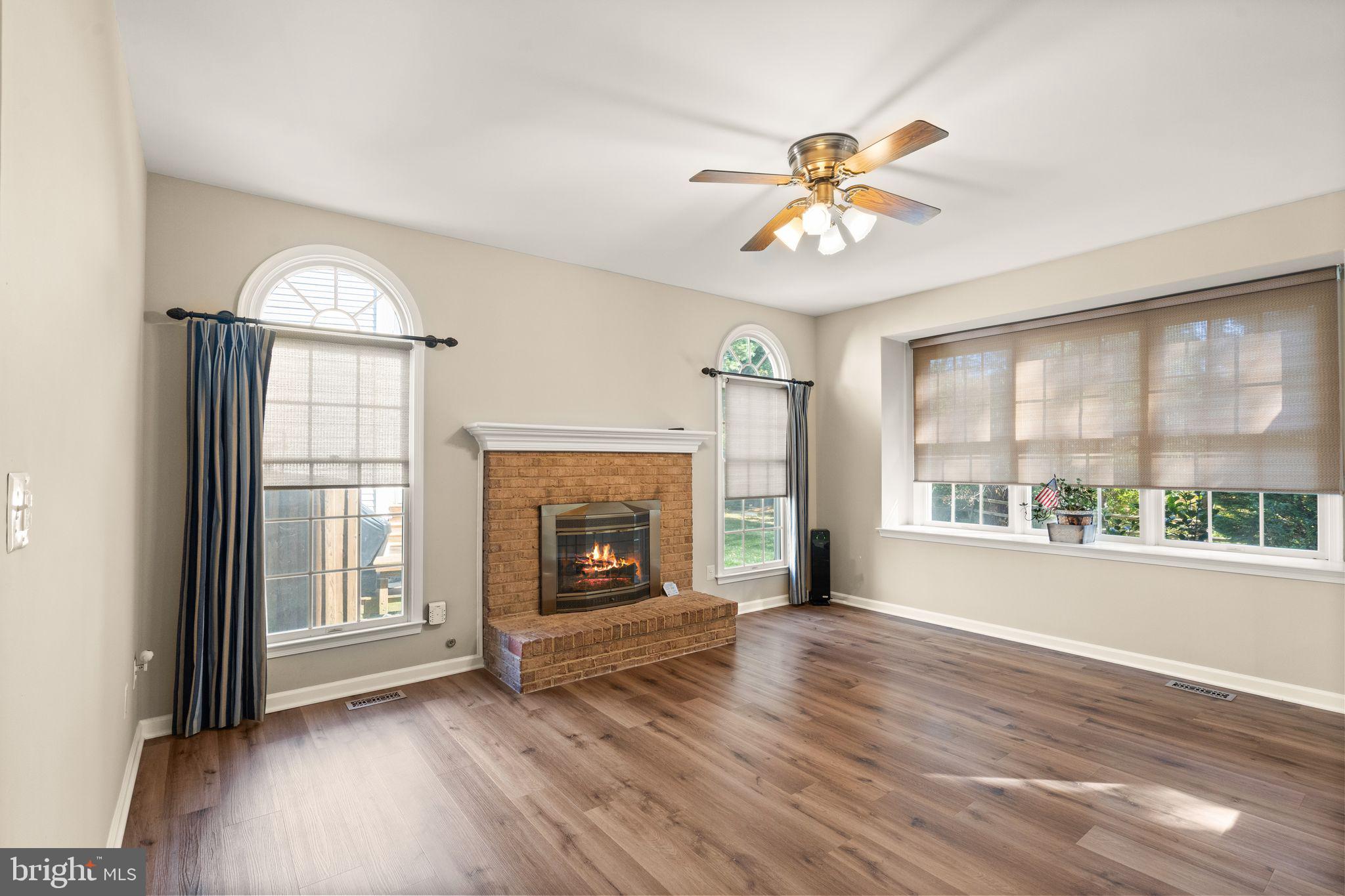 CRIPPENS CORNER - Residential Lease