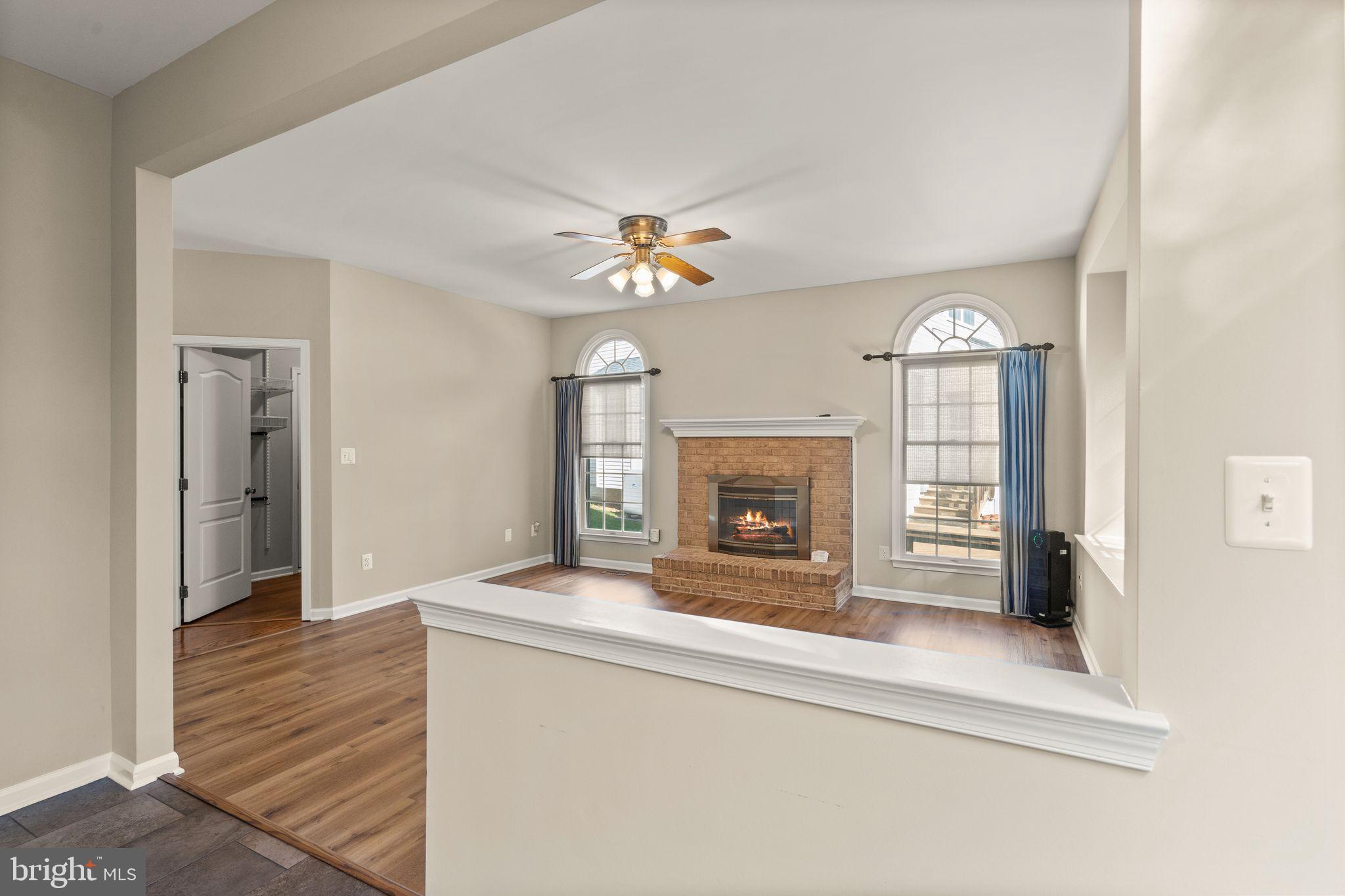 CRIPPENS CORNER - Residential Lease
