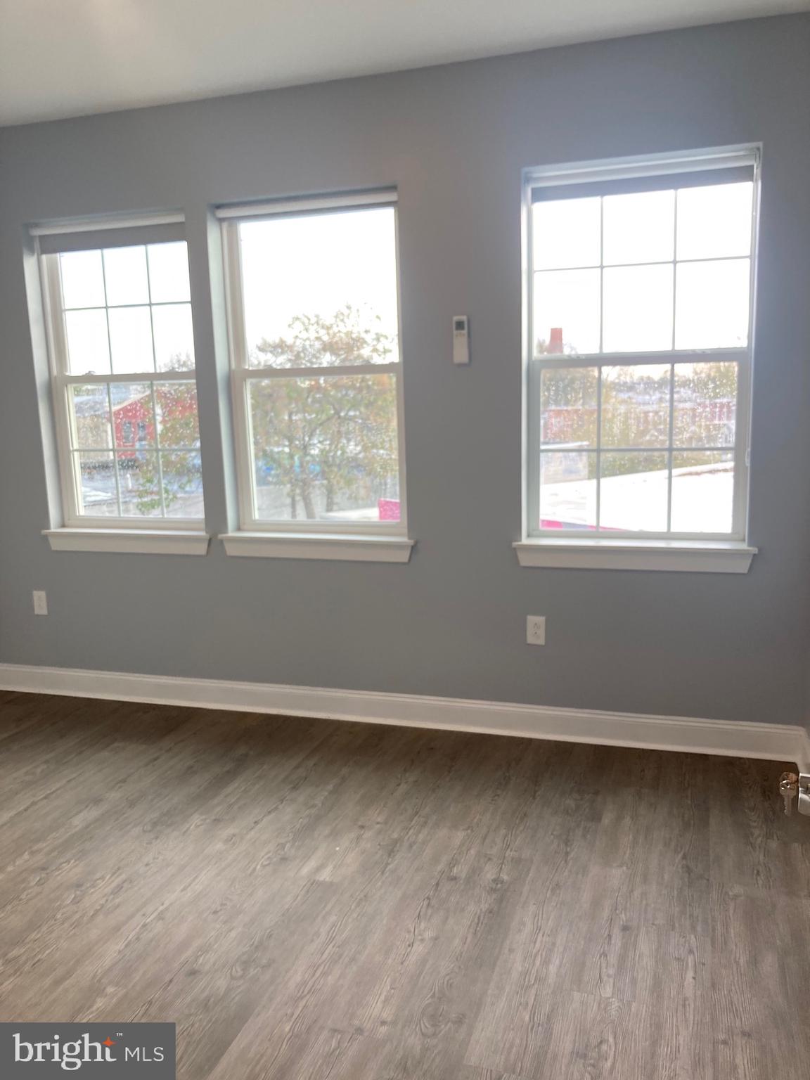 FRANKFORD - Residential Lease
