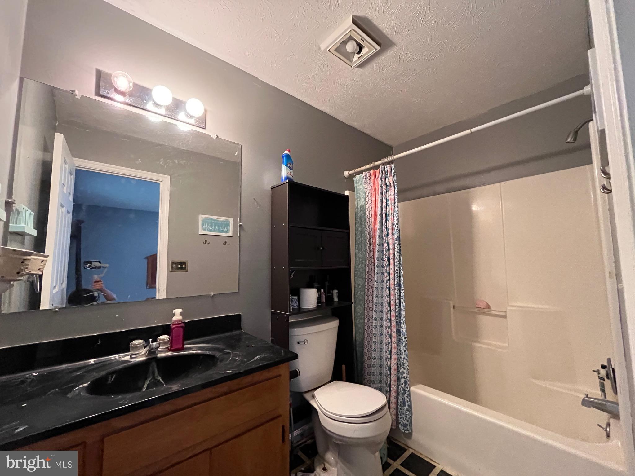 GROTTOES - Residential