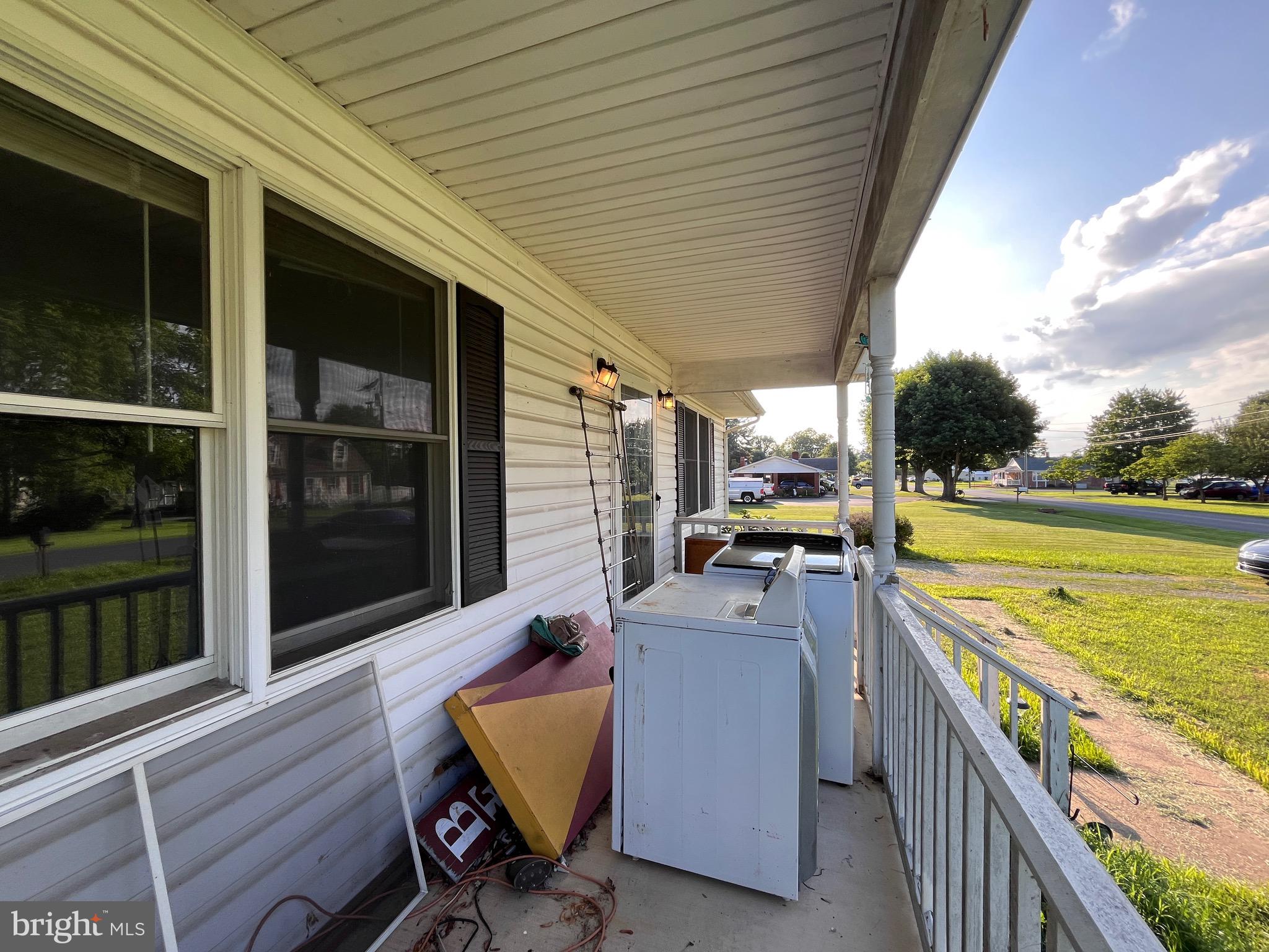 GROTTOES - Residential