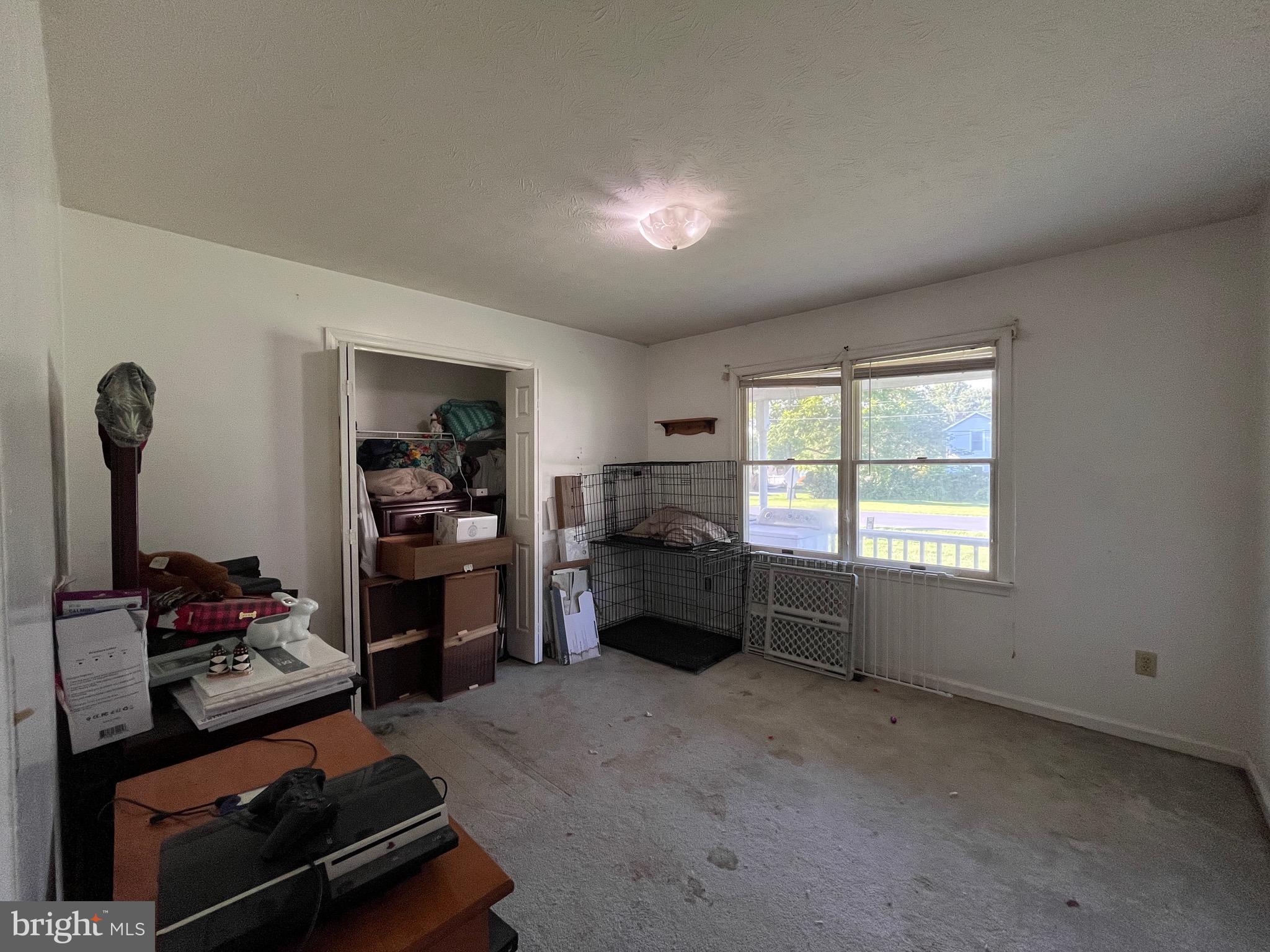 GROTTOES - Residential