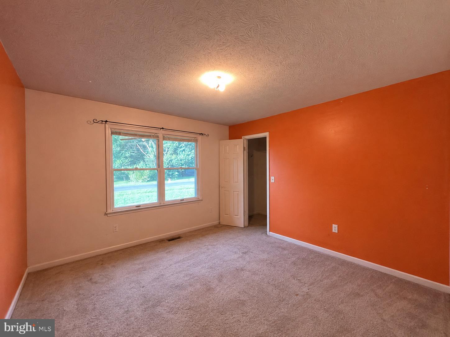 GROTTOES - Residential