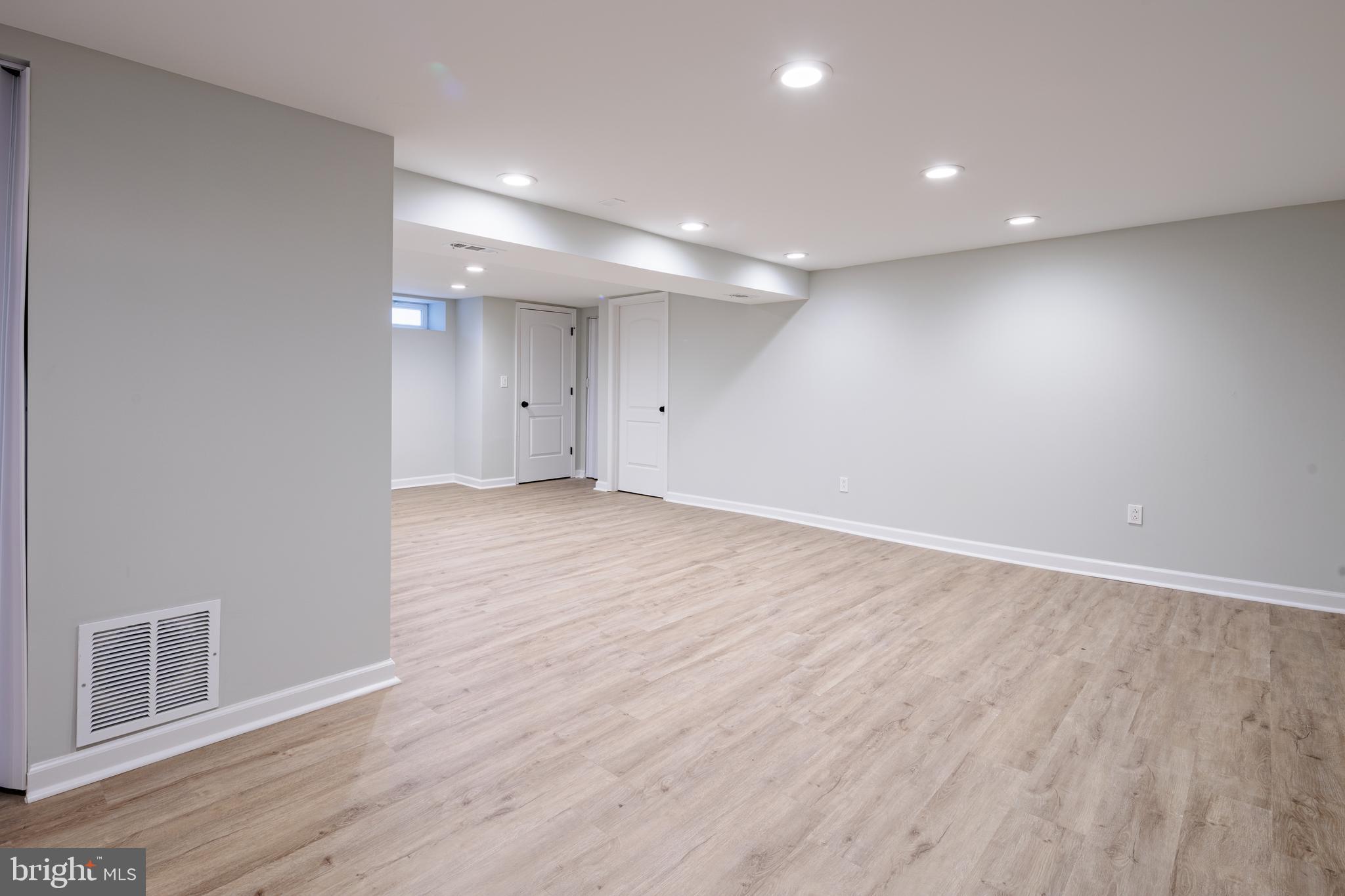 WINDSOR - Residential