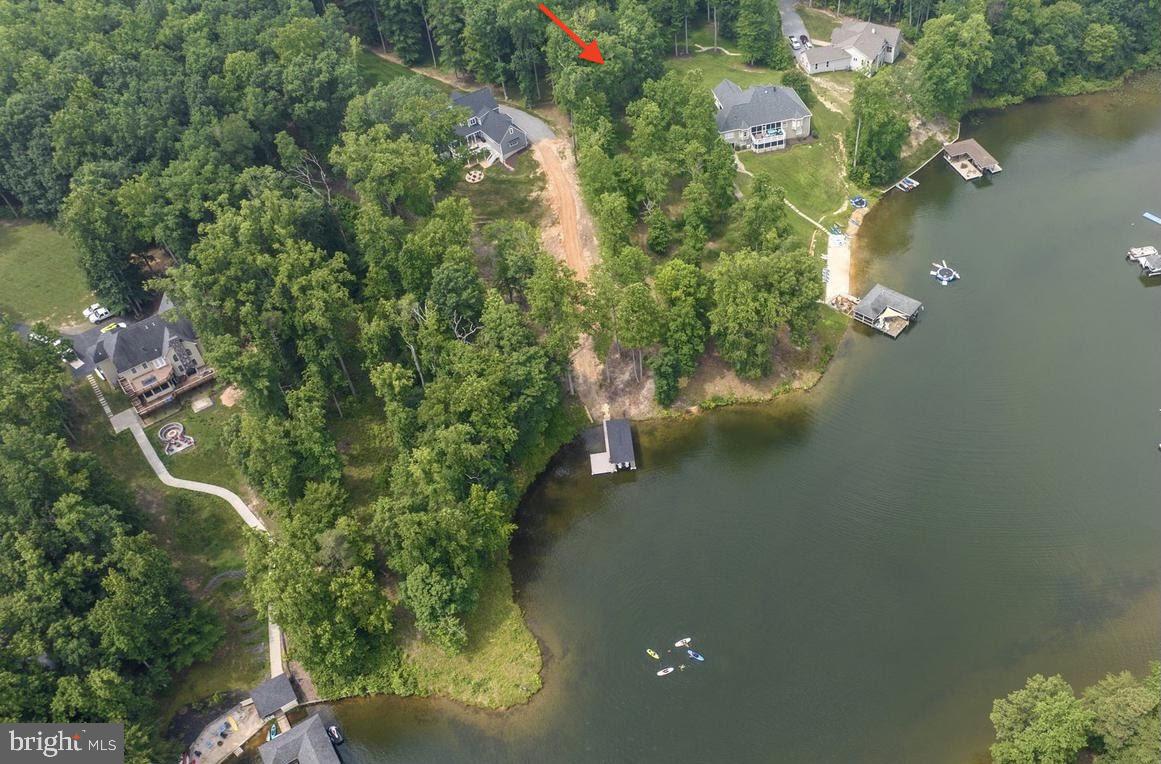 THE WATERS AT LAKE ANNA - Residential