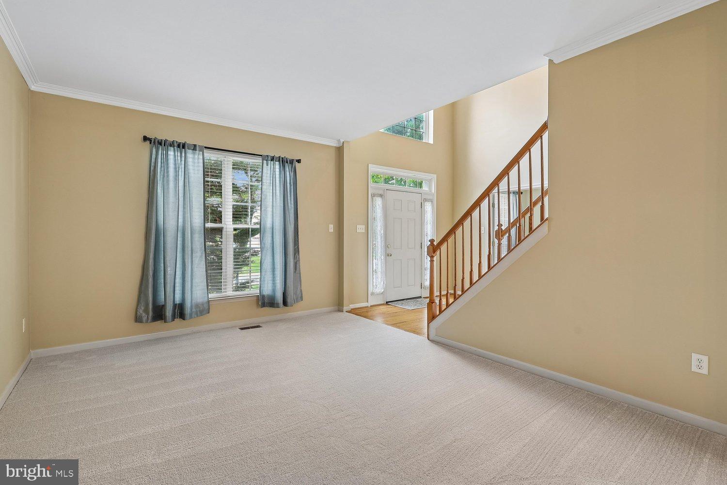 SCARLET OAKS - Residential