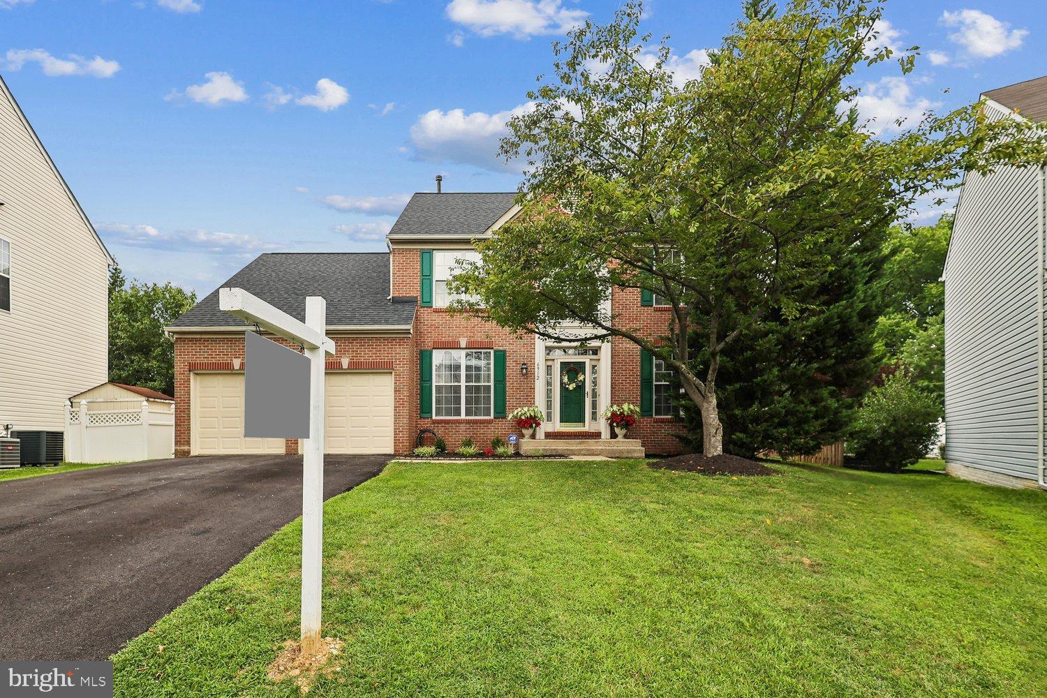 SCARLET OAKS - Residential