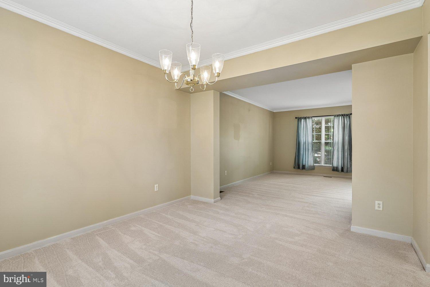 SCARLET OAKS - Residential