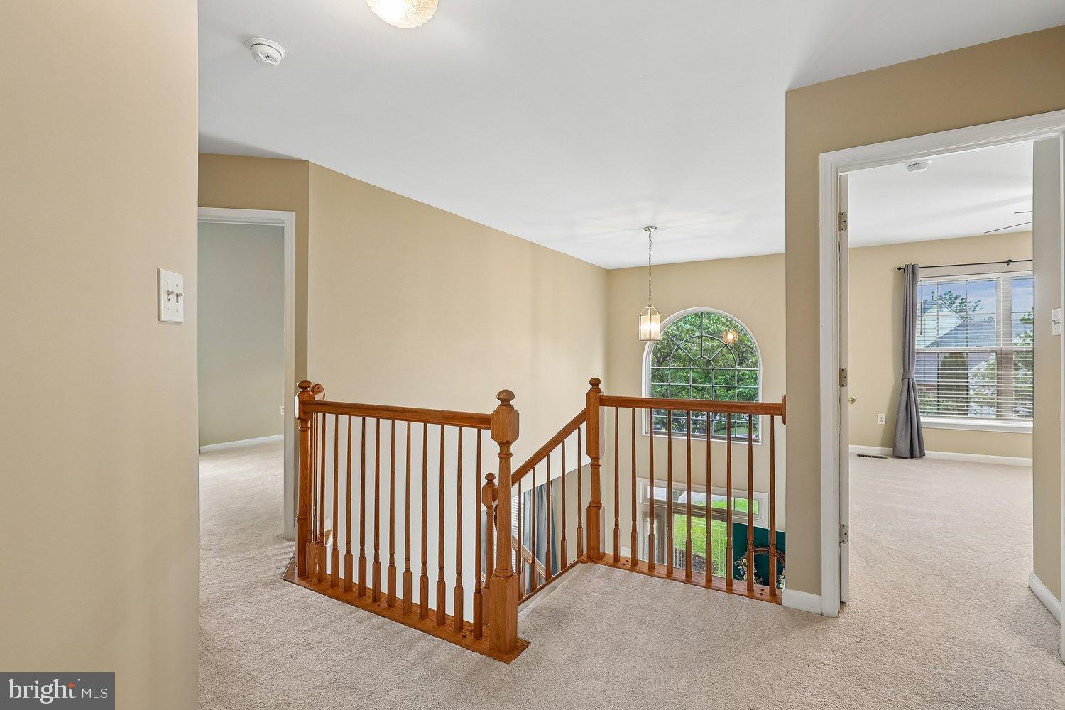 SCARLET OAKS - Residential