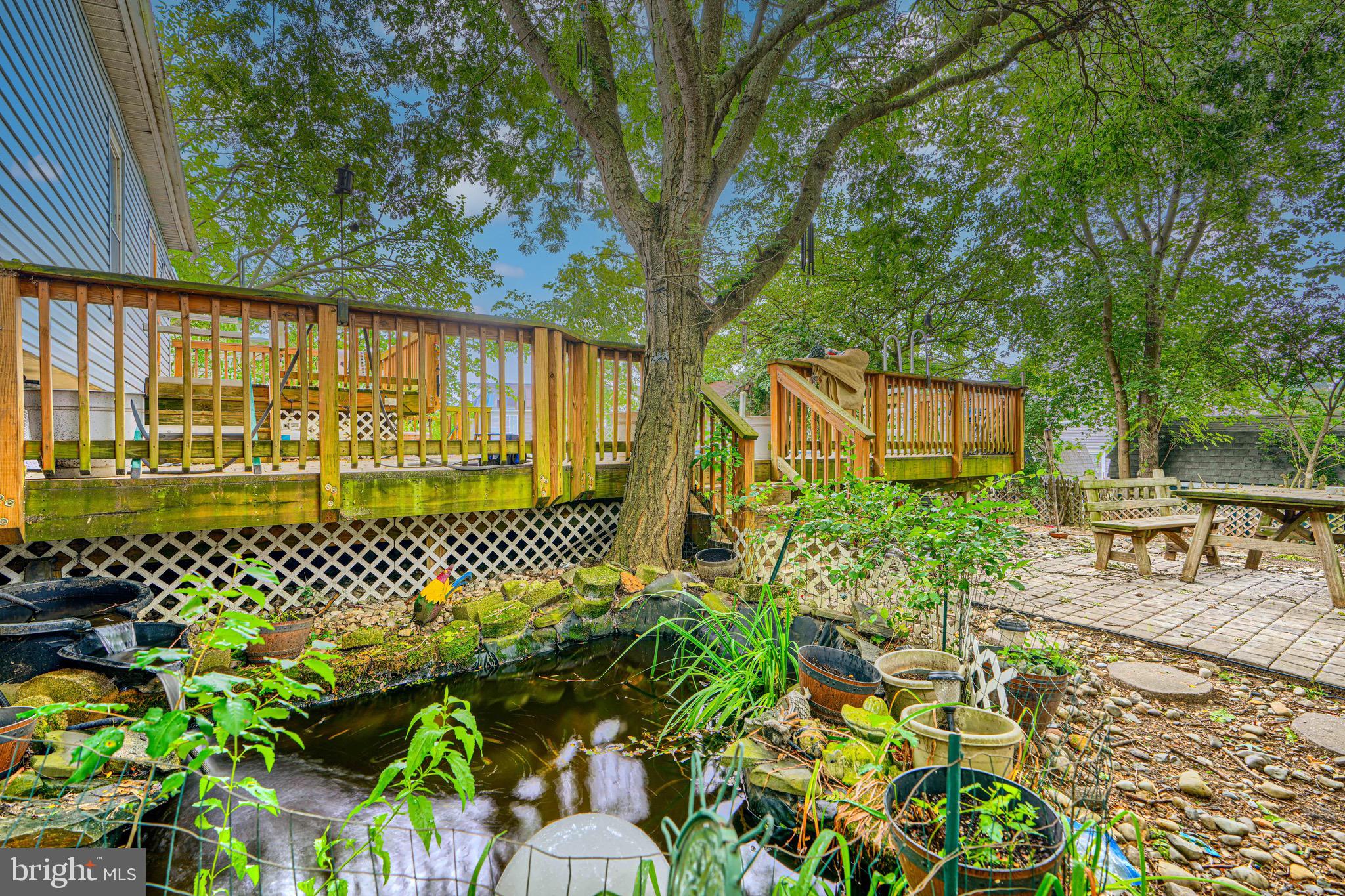BAY COUNTRY - Residential