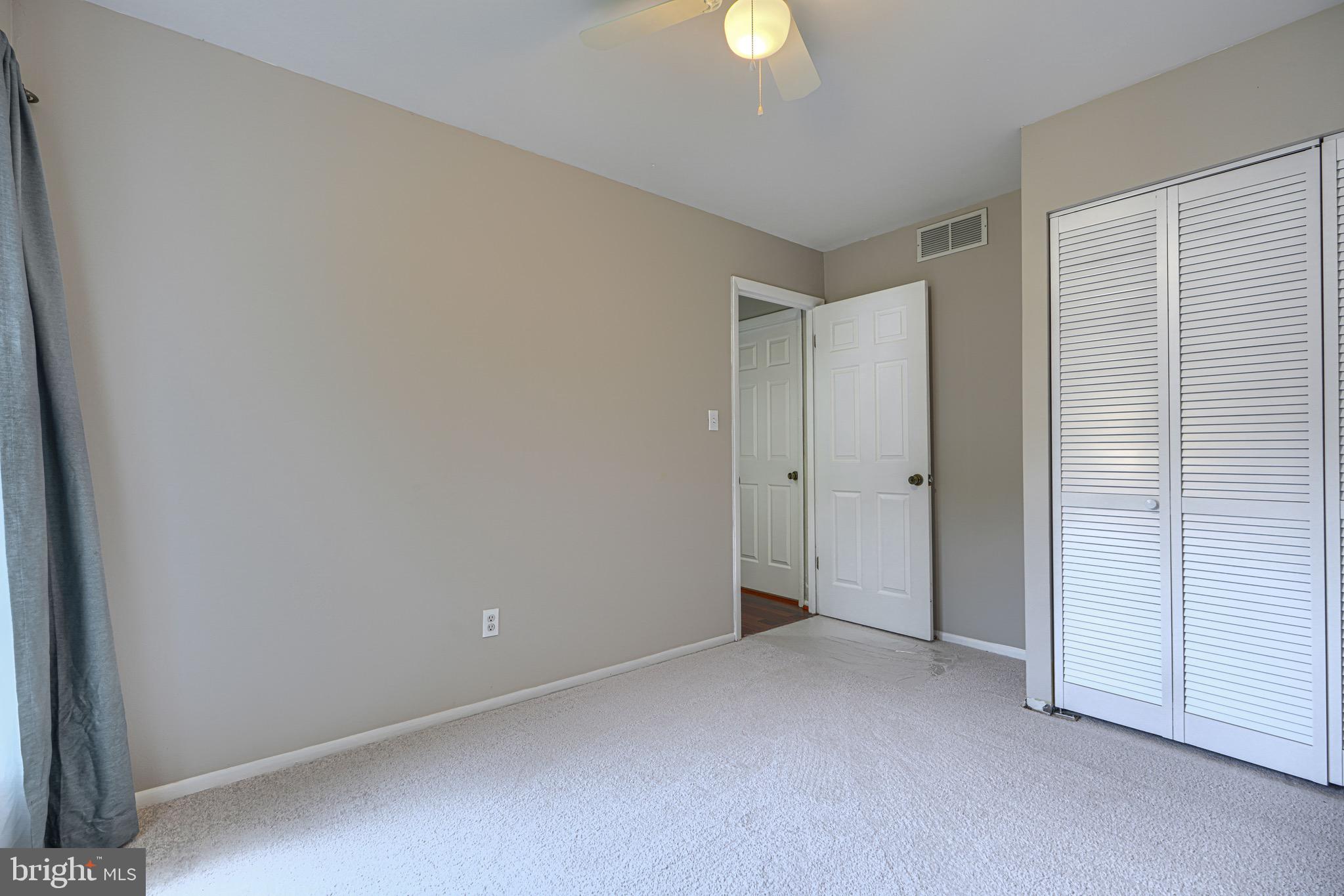 BAY COUNTRY - Residential