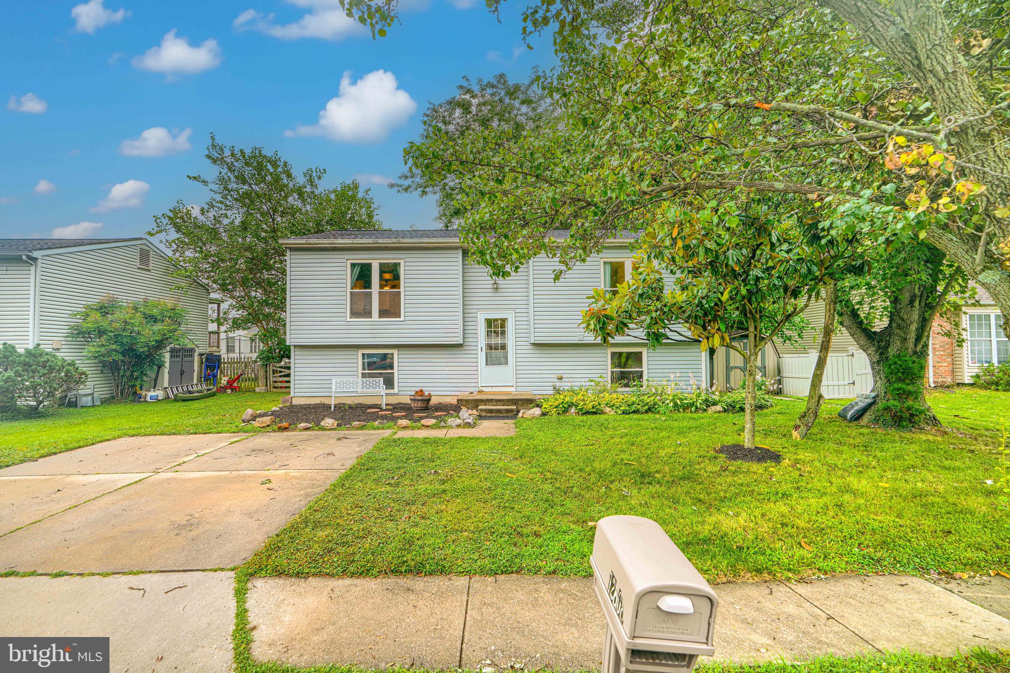 BAY COUNTRY - Residential