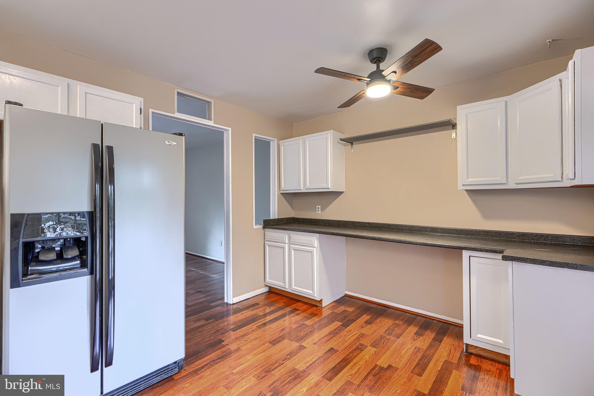 BAY COUNTRY - Residential