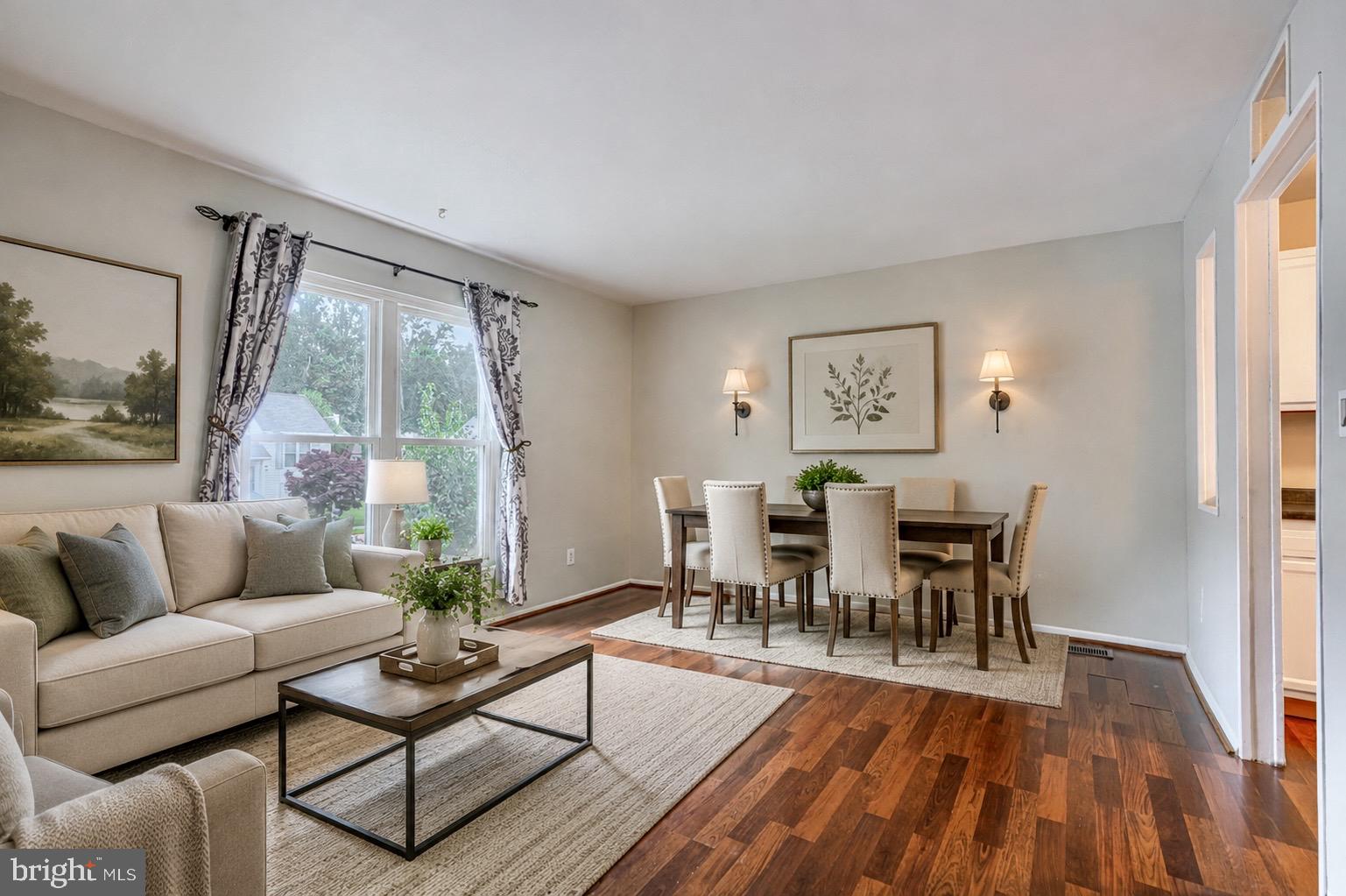 BAY COUNTRY - Residential