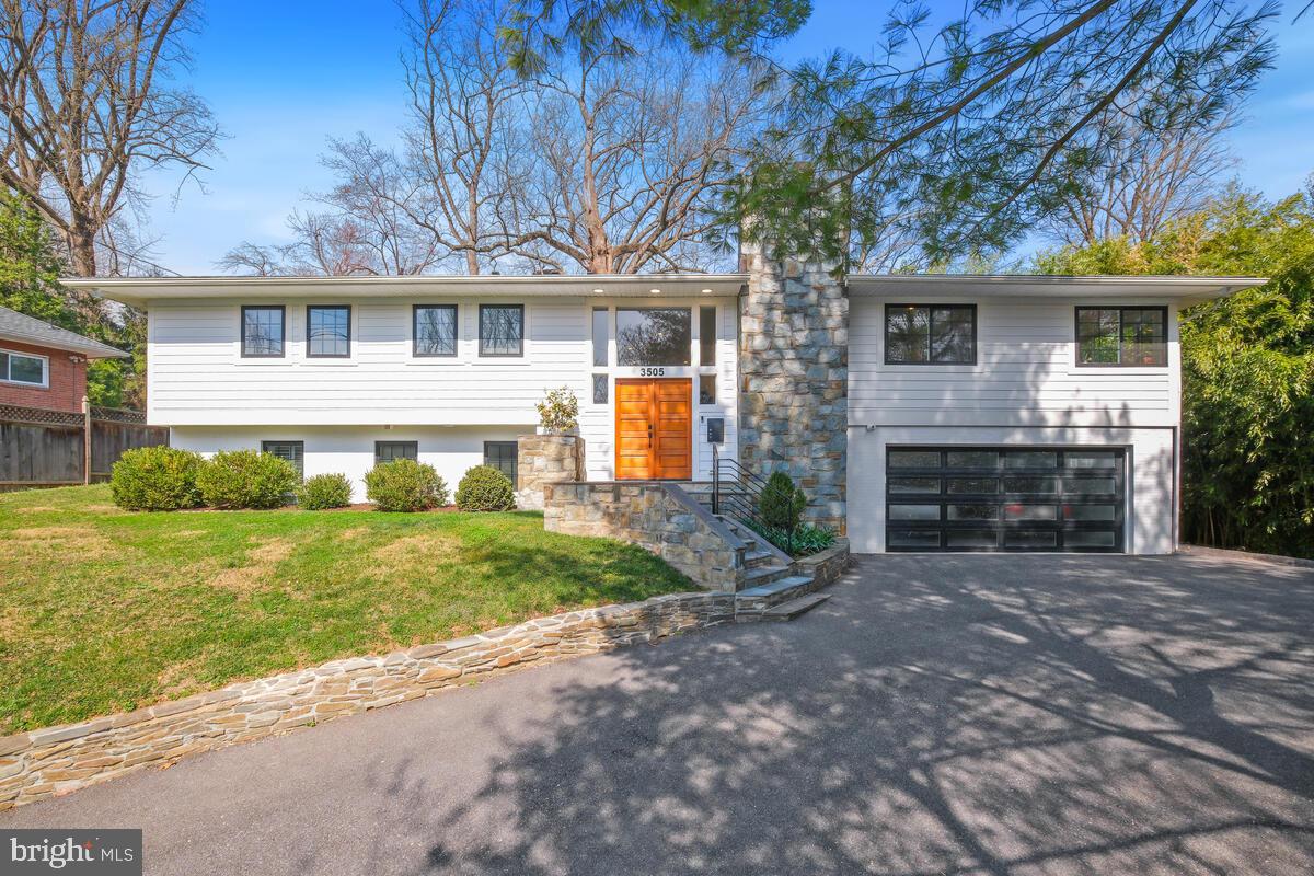 CHEVY CHASE - Residential
