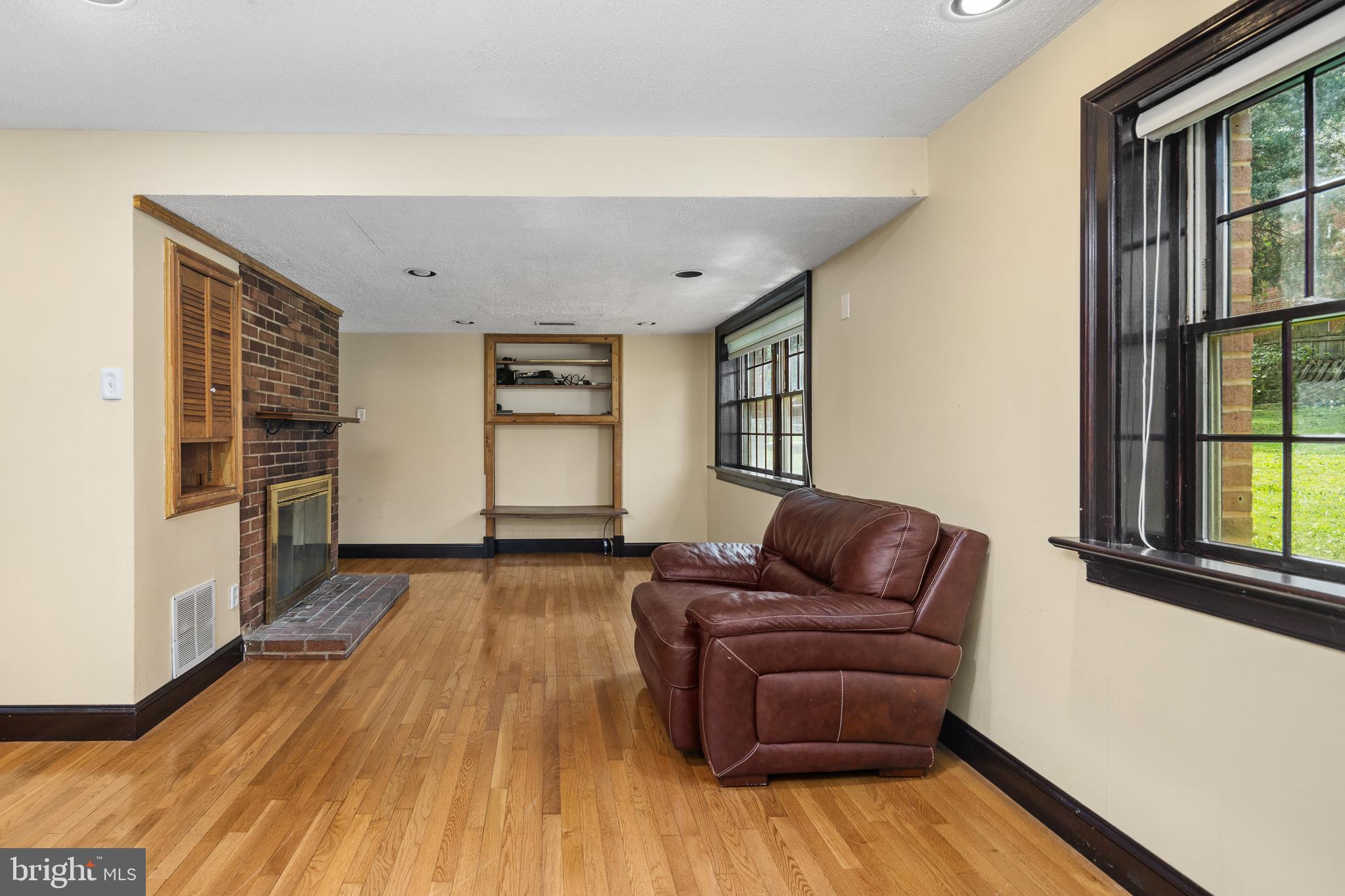 WAYNEWOOD - Residential