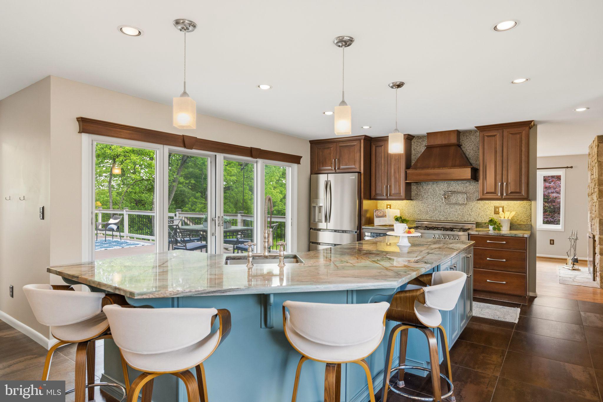 MANOR BROOK - Residential