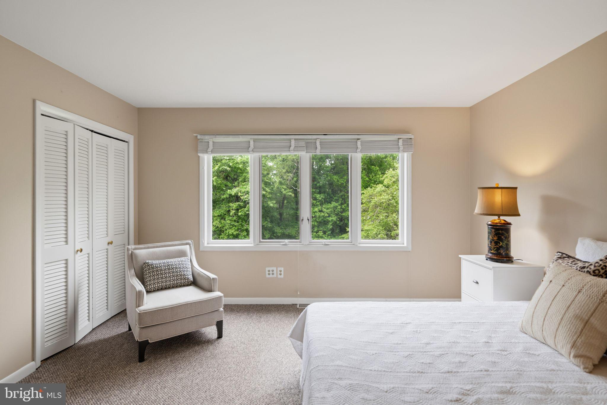 MANOR BROOK - Residential